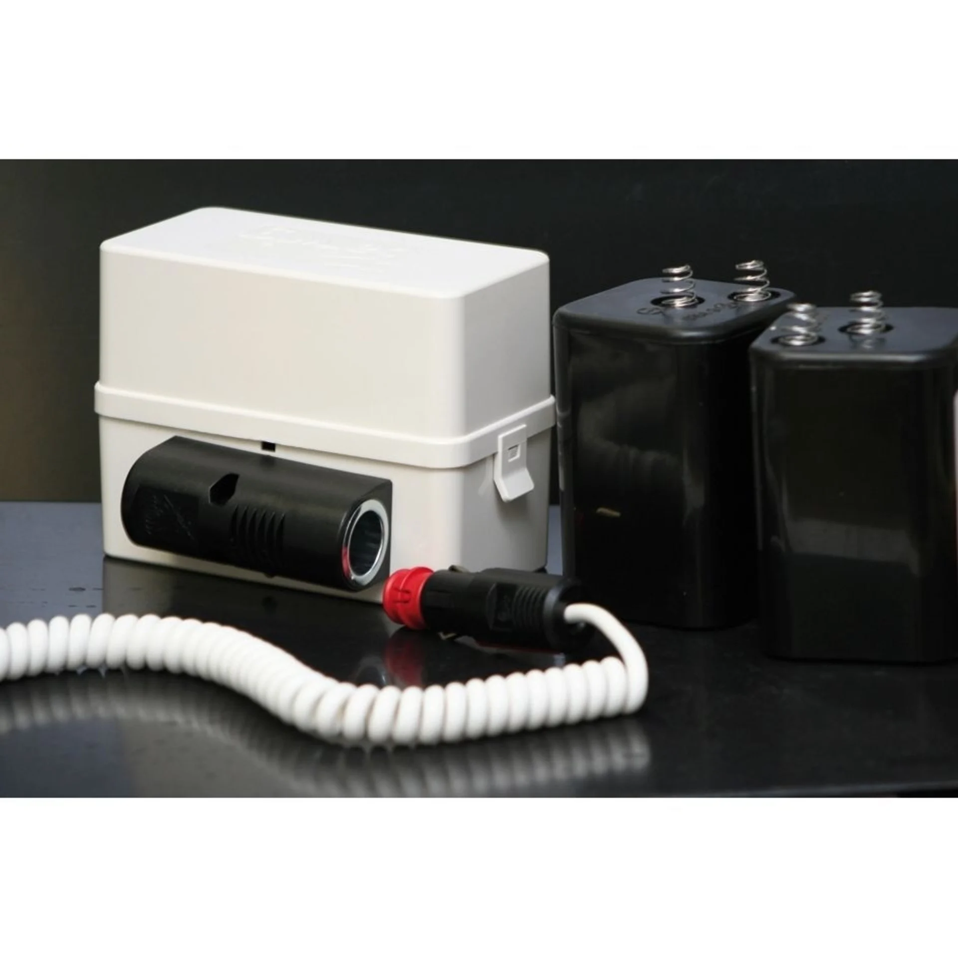 Comet Batteriekasten mit Steckdose 12 V