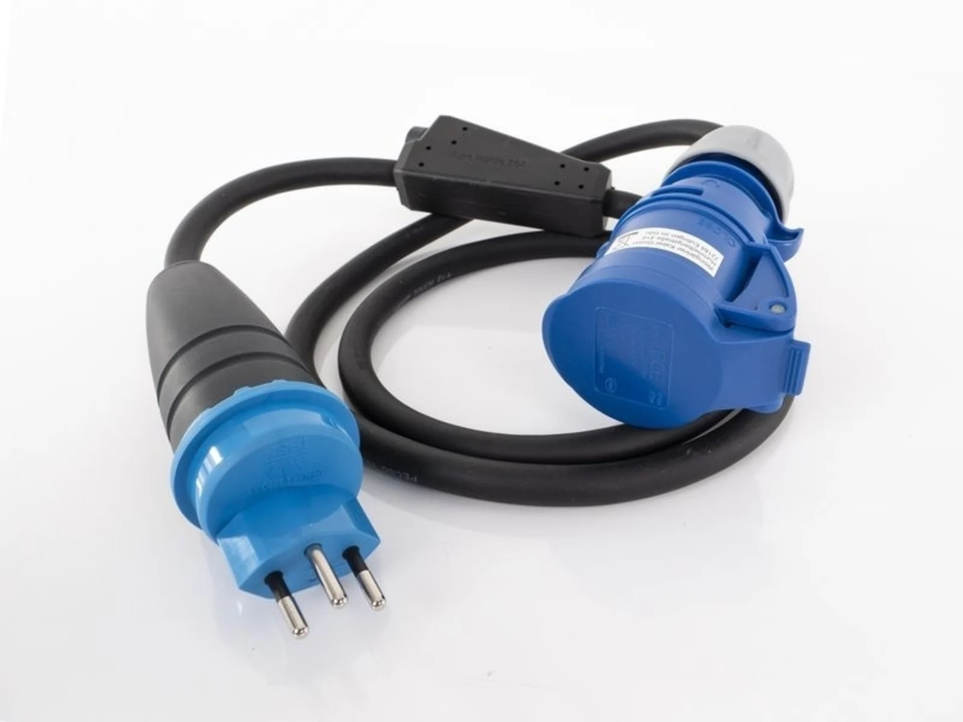 CEE Adapterleitung Schweiz mit CH Stecker und CEE Kupplung, 1.5 m Länge und 10A Sicherung