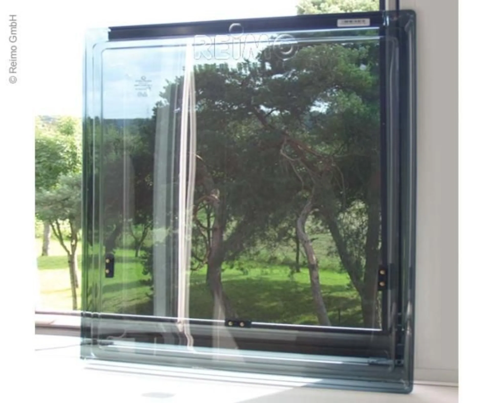 Vorgehängtes Ausstellfenster für Fiat Ducato 2007 mit den Massen 816x650mm