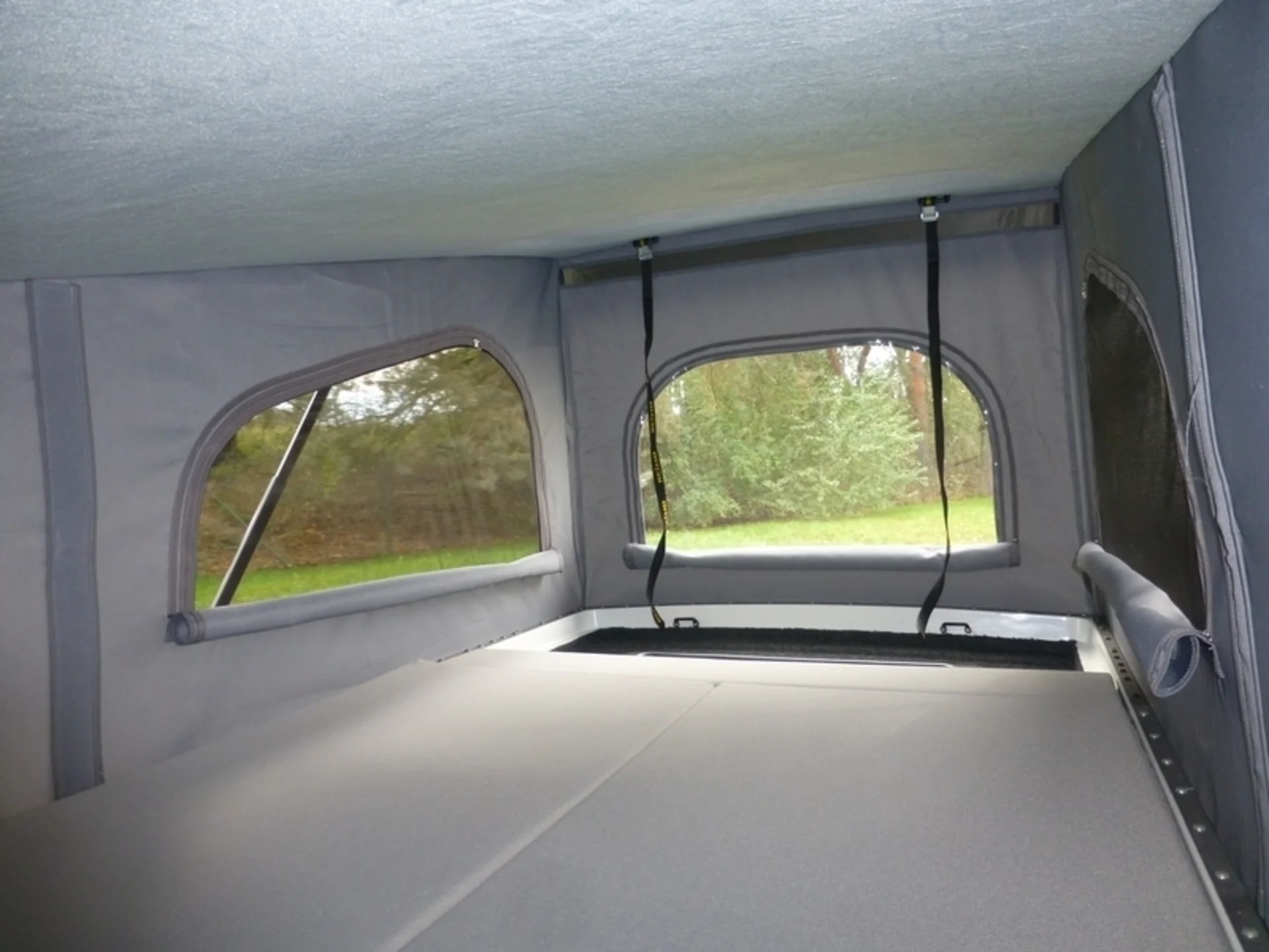 Schlafdach VW Crafter ab Bj. 2017 - H3 Fahrzeughöhe 262 cm Schlafdach VW Crafter ab Bj. 2017 - H3 Fahrzeughöhe 262 cm