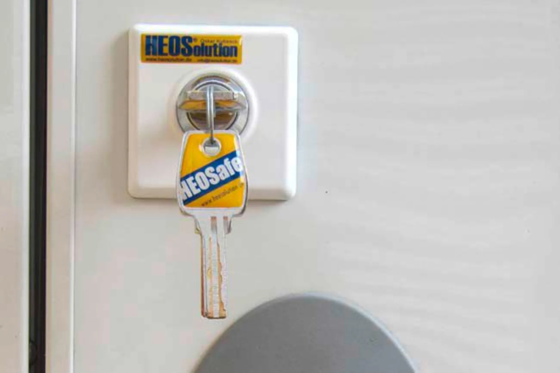 HEOSystem Paket 1 Paar Diebstahlschutzschloss und 1 Zusatzschloss