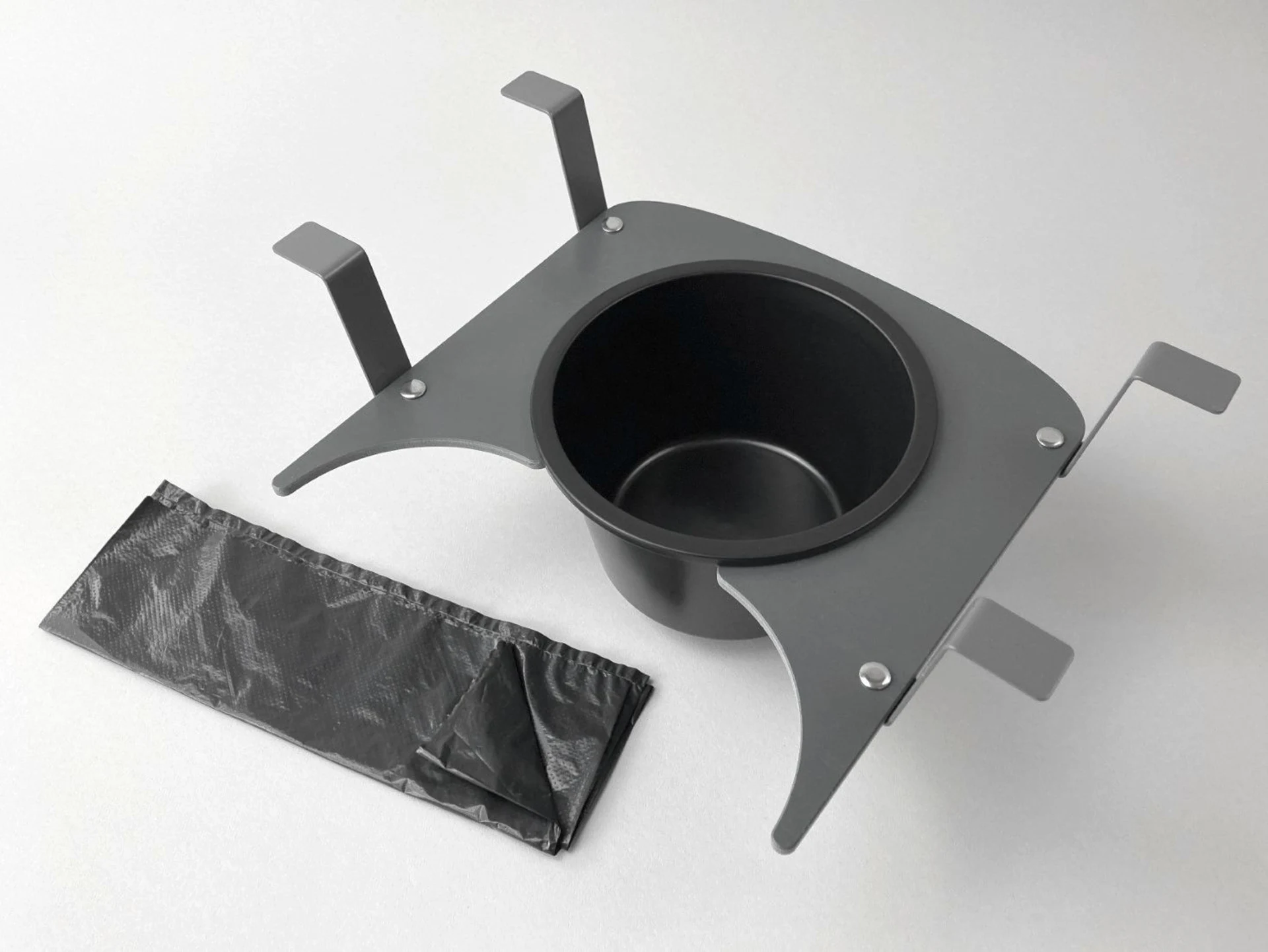 Flexaport Trenntoiletten-Einsatz Set passend für BranQ Eimertoilette grau PVC mit 50 Tüten geruchsdicht inkl. Folienschweißgerät 15 cm Flexaport Trenntoiletten-Einsatz Set passend für BranQ Eimertoilette grau PVC mit 50 Tüten geruchsdicht inkl. Folienschweißgerät 15 cm