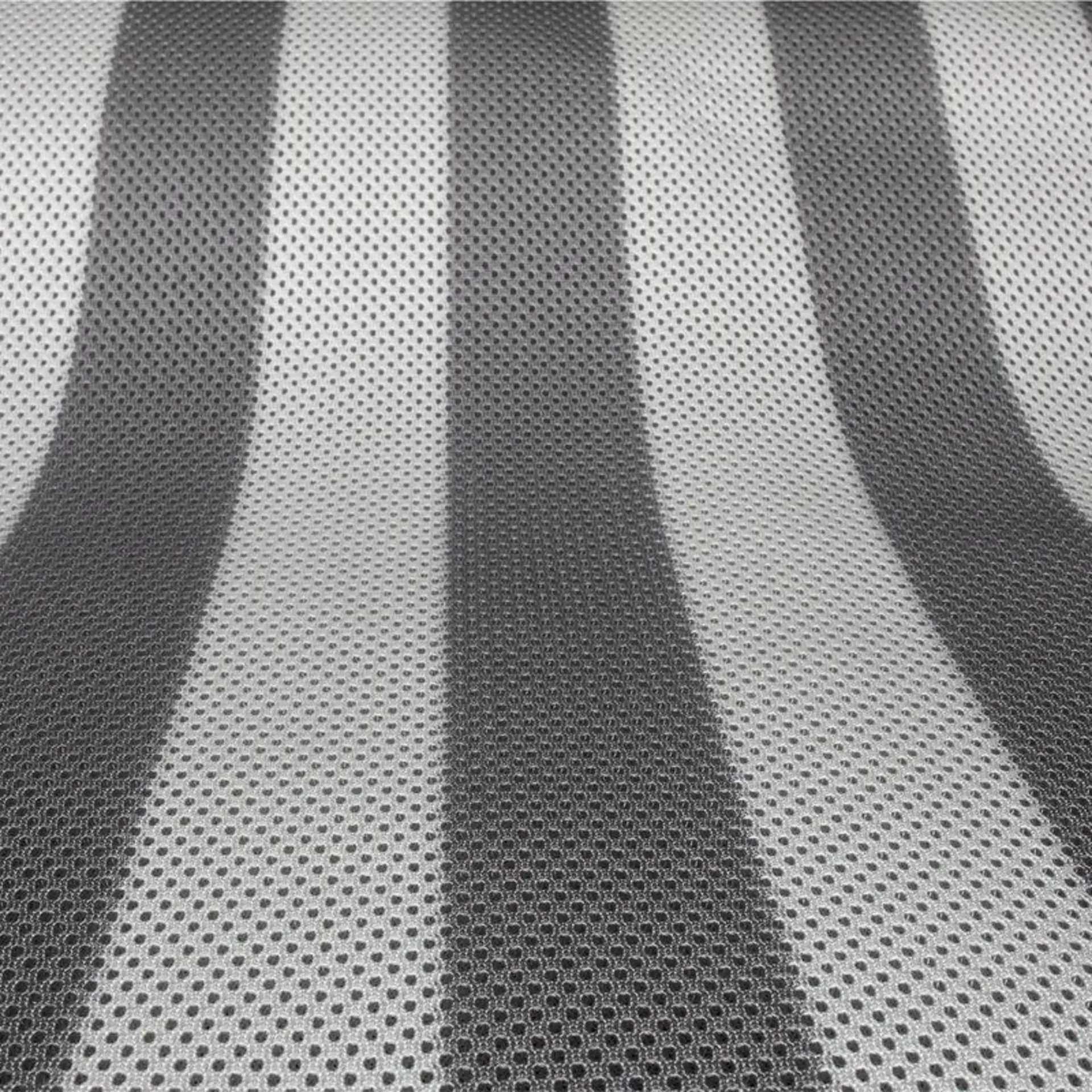 Alèse Vickywood 3D Mesh en maille aérée pour tente de toit, 110 x 240 cm Alèse Vickywood 3D Mesh en maille aérée pour tente de toit, 110 x 240 cm