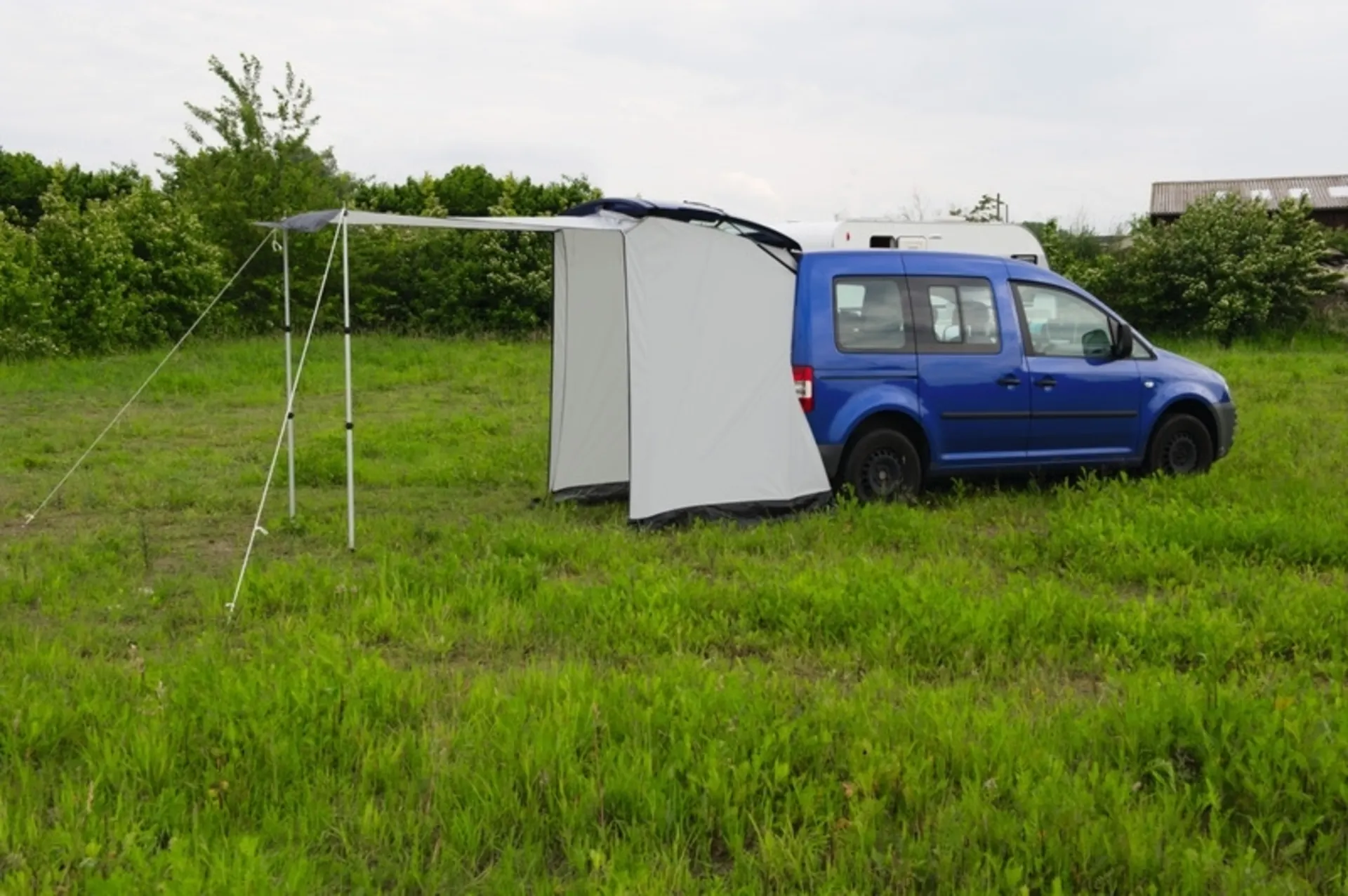 Vertic Tente arrière pour VW Caddy et MiniCamper avec hayon - 135 x 135 cm