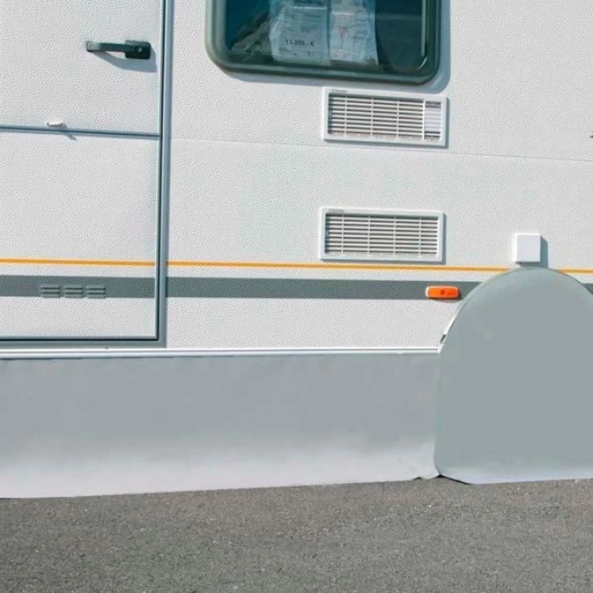 Tablier pour camping-cars et caravanes