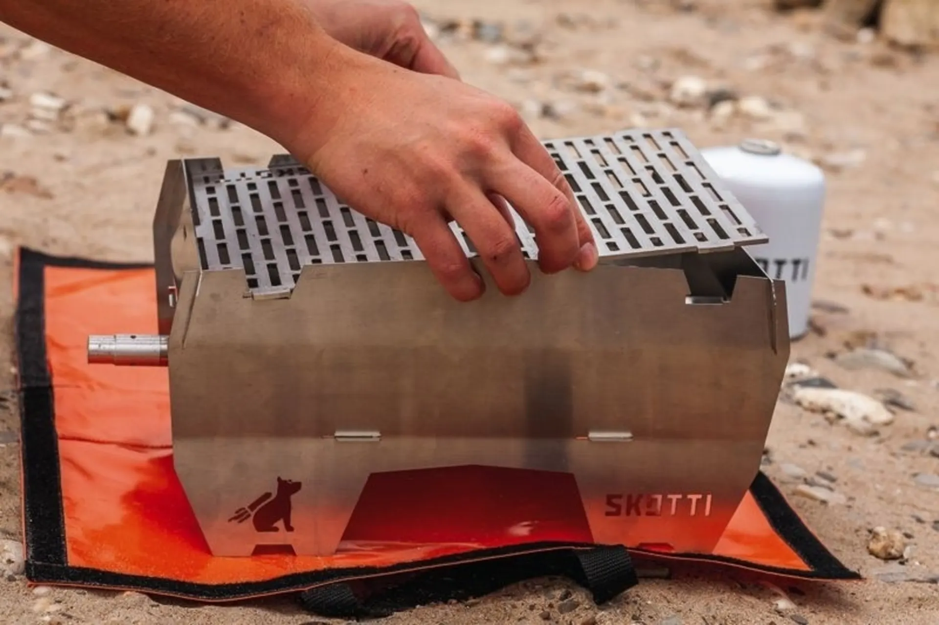 Mobiler Gasgrill Skotti - Der handliche Grill für unterwegs