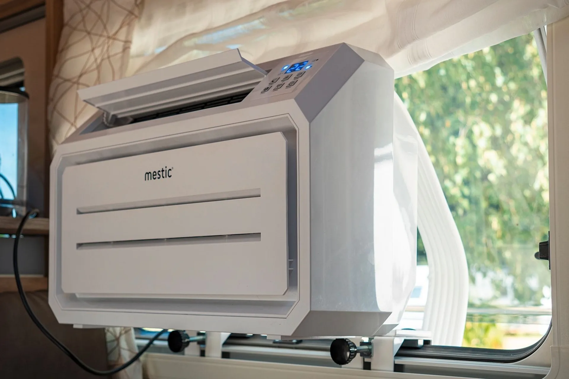Mestic SPA-3000 Climatiseur mobile split 3 050 BTU 895 W