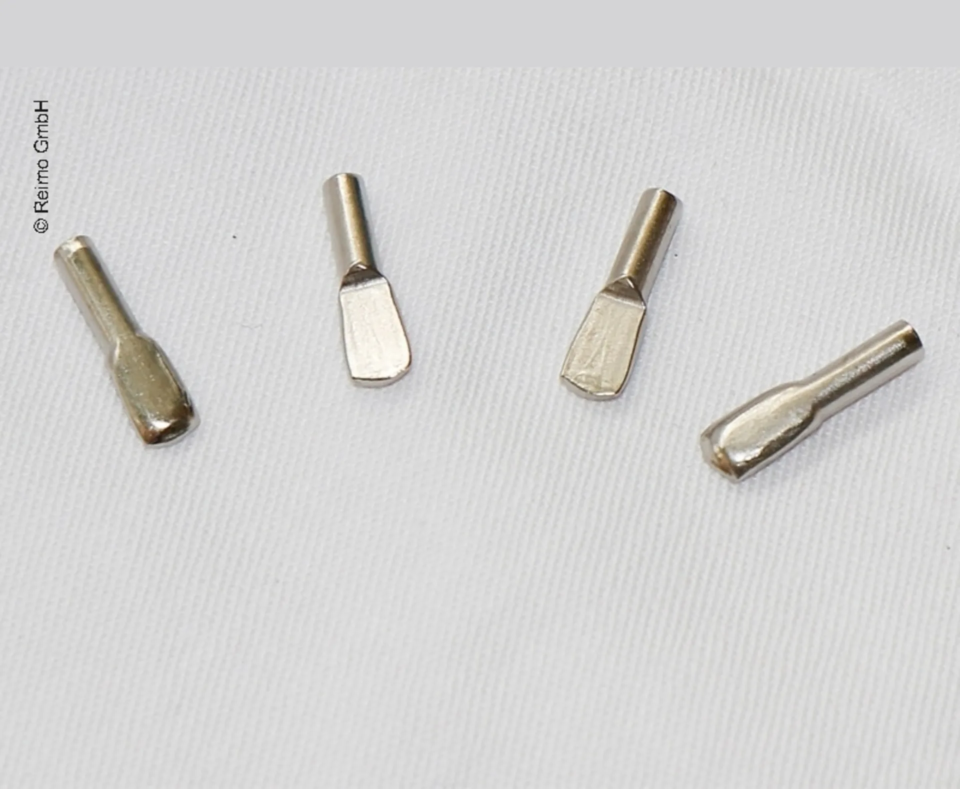 Taquet d'étagère 3mm rond en vrac Taquet d'étagère 3mm rond en vrac