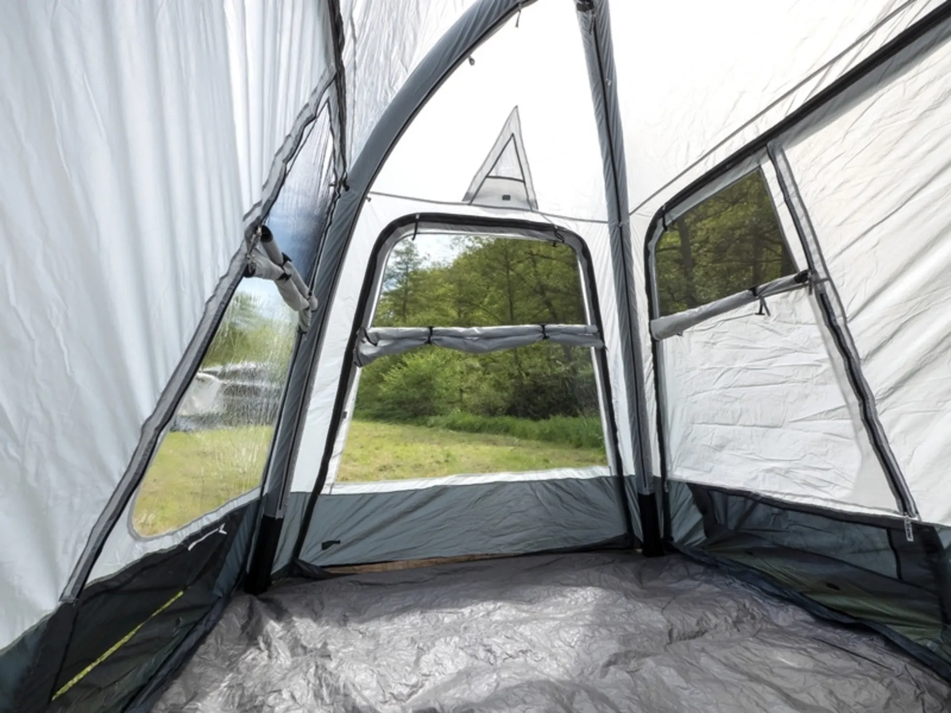 Tente arrière universelle Uni Van Air pour bus
