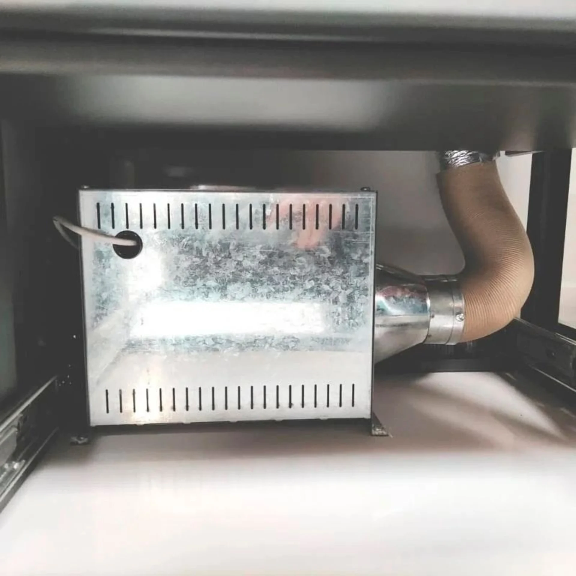Hero Camper Heat 1500+ chauffage électrique avec Bluetooth 1500 W