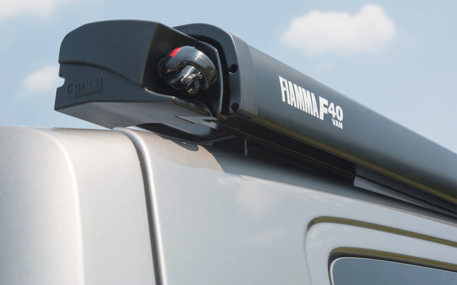 Fiamma Dachmarkise F40 Van 270 cm für VW T5 / T6 (Deep Black / Royal Grey)
