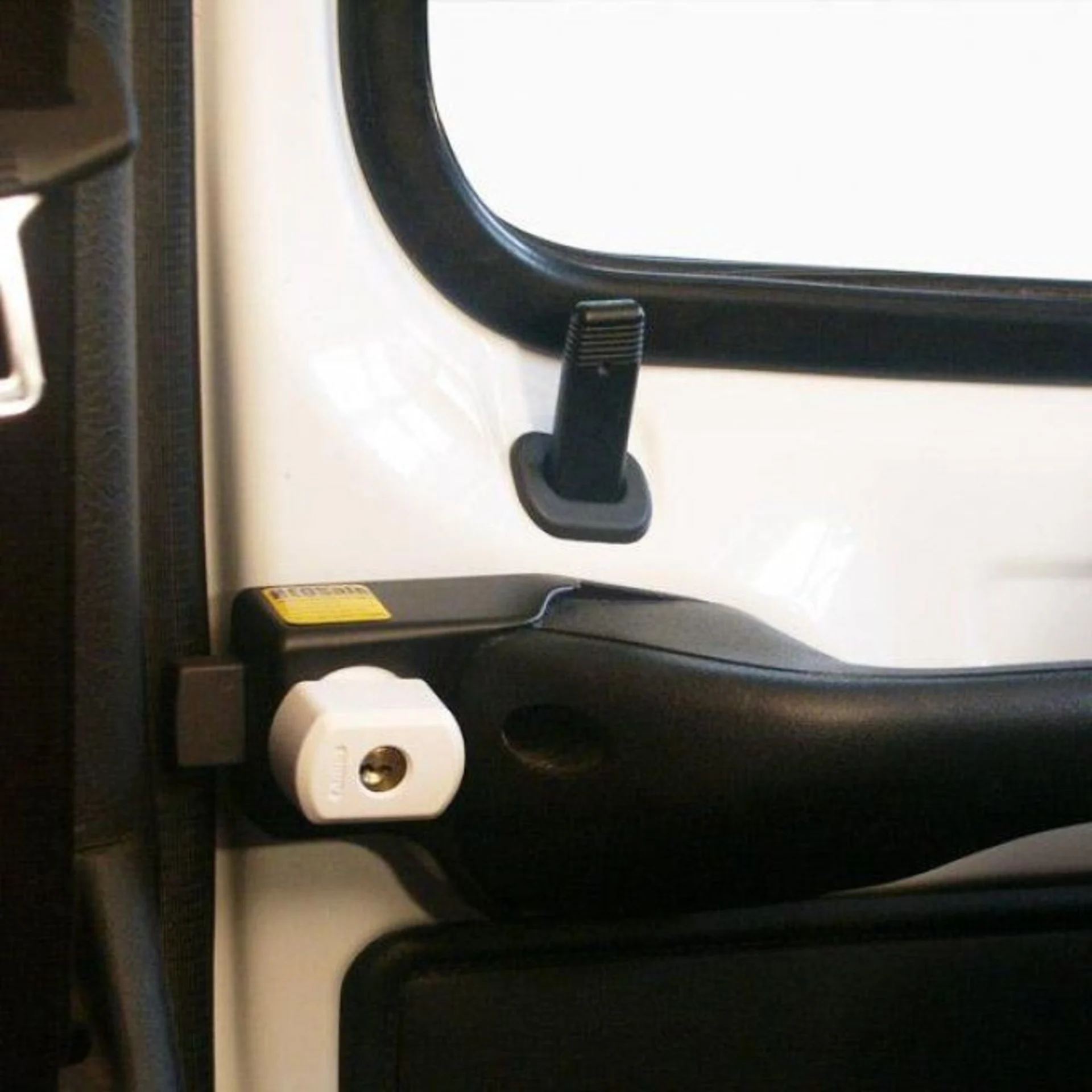 Serrure à pêne dormant HEOsafe pour portes de cabine (Fiat Ducato 230, Peugeot Boxer, Citroën Jumper 1994 - 2002)