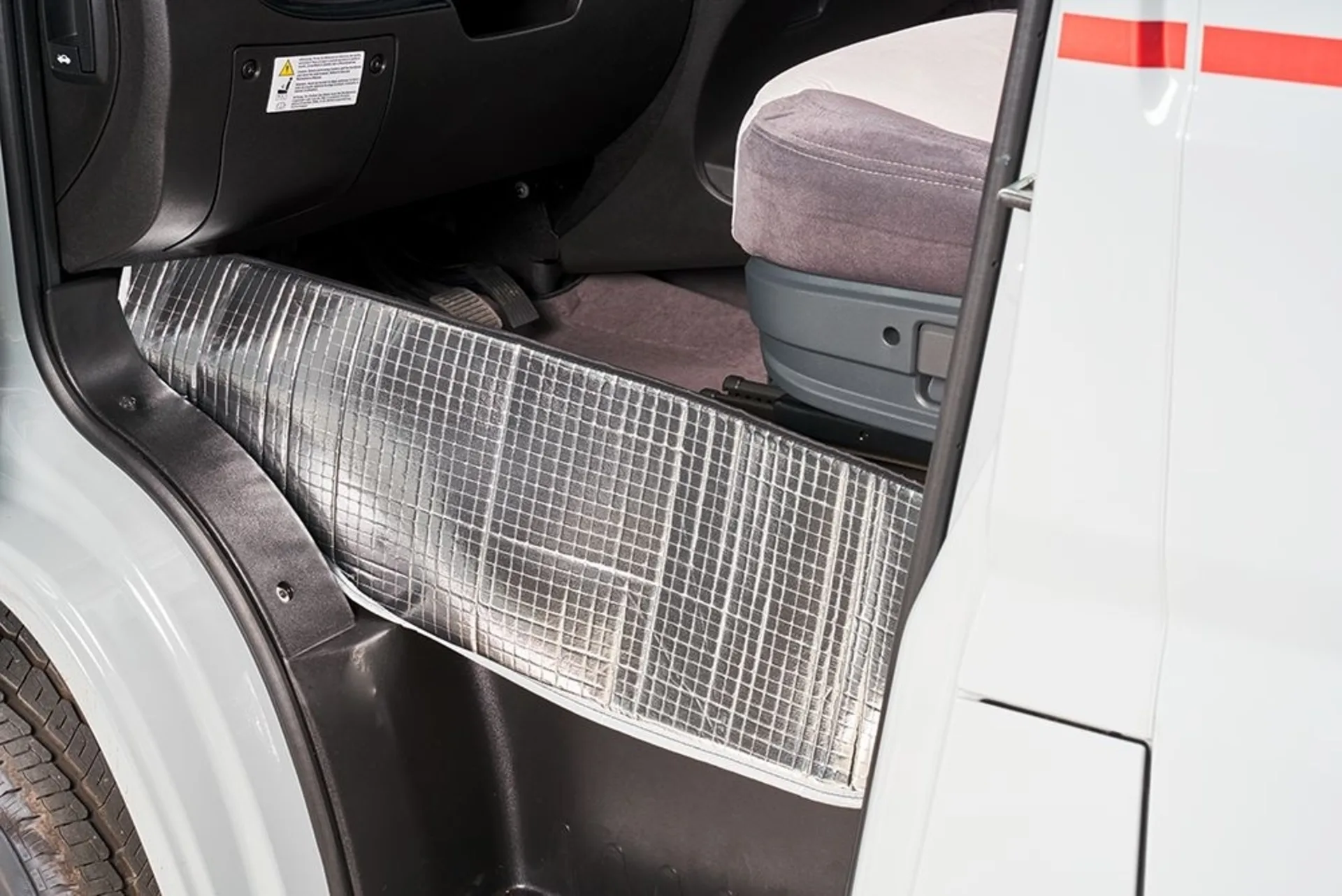 Hindermann Fußraumisolierung in Hellbeige 8415-7310 Fiat Ducato Typ 250/290 (ab 2007/2014), Citroёn Jumper II und Peugeot Boxer II
