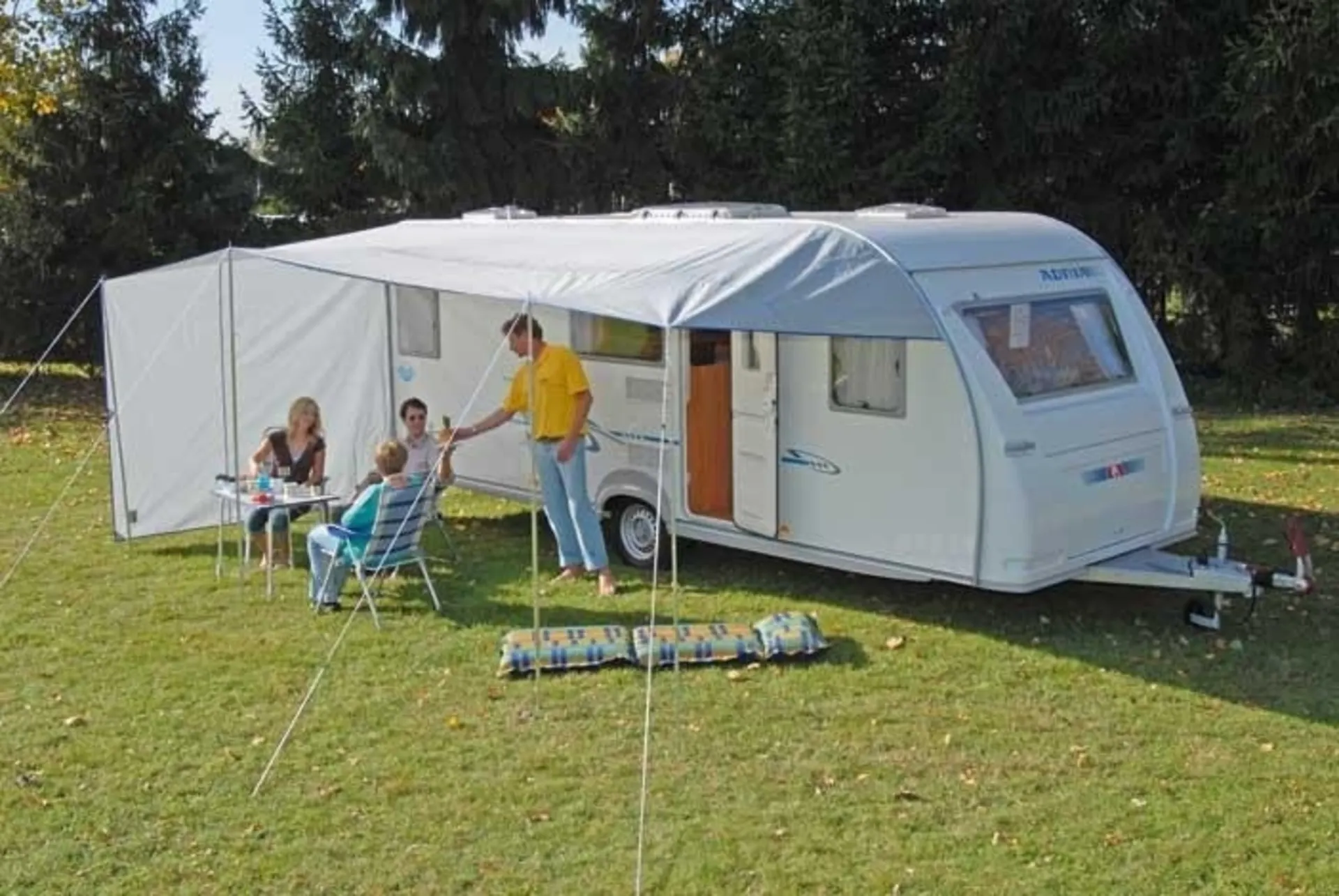 Sonnenvordach Como 10 Grau, 900 x 240 cm, incl. Aufstellstäbe