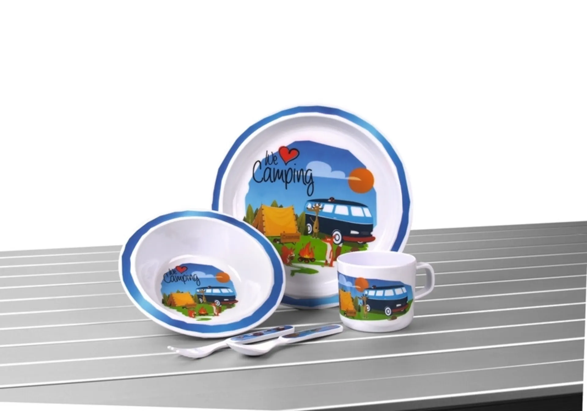 Set de vaisselle pour enfants Camp4 WE LOVE CAMPING en mélamine | 5 pièces Set de vaisselle pour enfants Camp4 WE LOVE CAMPING en mélamine | 5 pièces