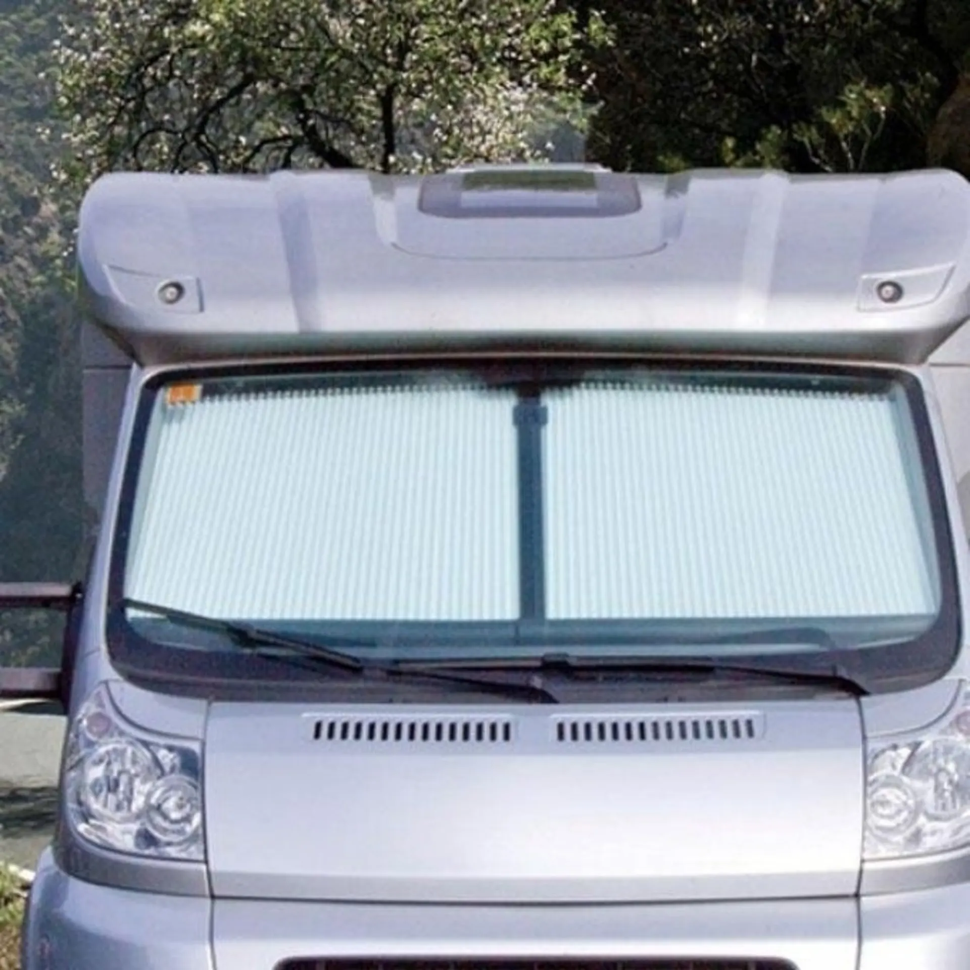 Remis REMIfront III Fahrerhausverdunkelung Frontscheibe Mercedes Benz Sprinter (Bj. 2006 - 2018) und VW Crafter (Bj. 2006 - 2016) Spiegelfuß gewinkelt