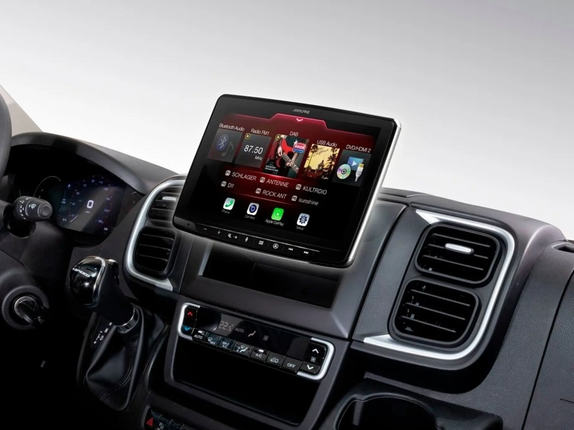 Navigationssystem INE-F904DU8 mit 9-Zoll Touchscreen für Ducato 8, 1-DIN-Einbaugehäuse, DAB+, Apple CarPlay und Android Auto Unterstützung und mehr Navigationssystem INE-F904DU8 mit 9-Zoll Touchscreen für Ducato 8, 1-DIN-Einbaugehäuse, DAB+, Apple CarPlay und Android Auto Unterstützung und mehr