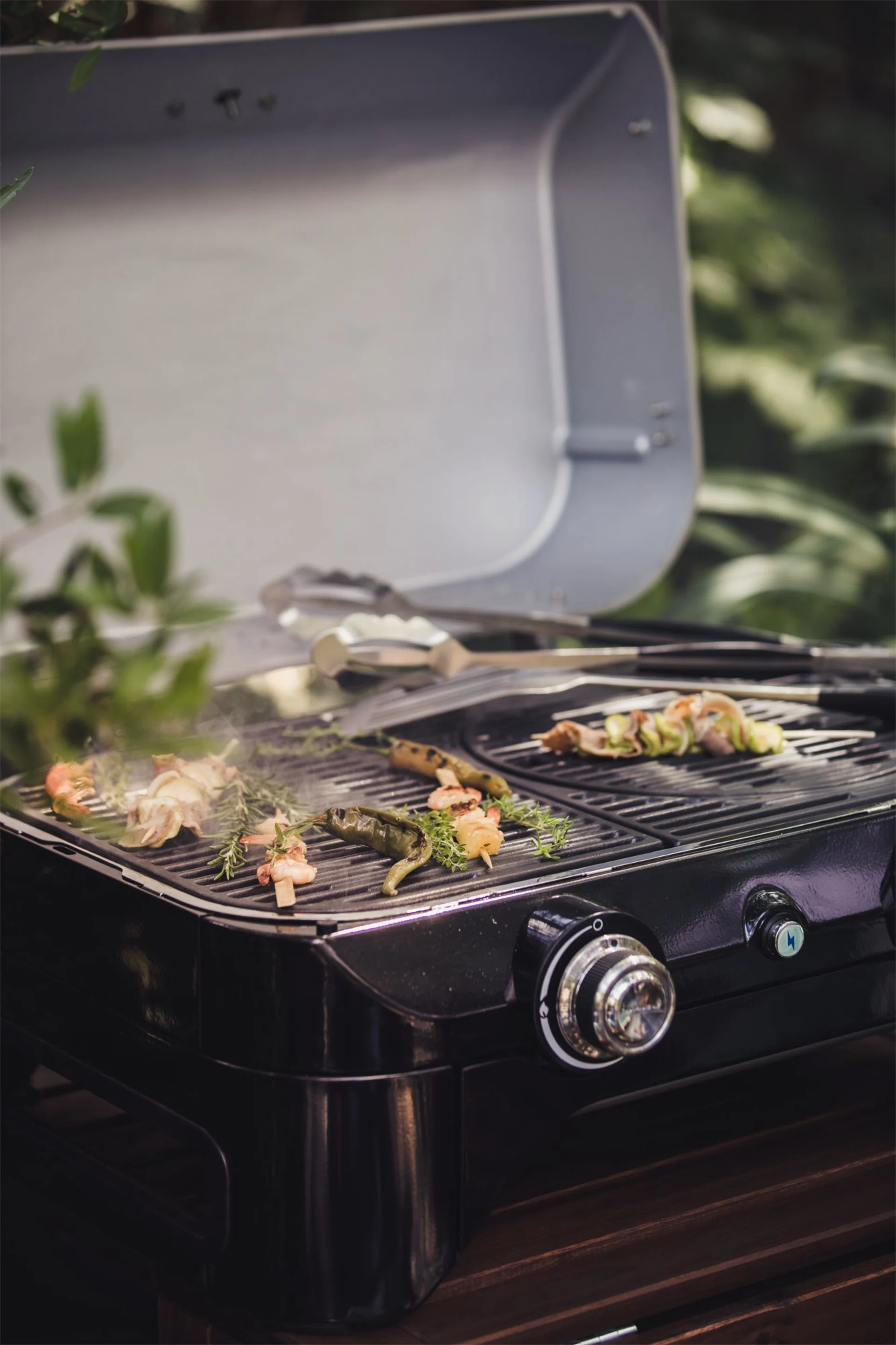 Campingaz Attitude 2100 LX Gasgrill inkl. analogen Thermometer 50 mbar