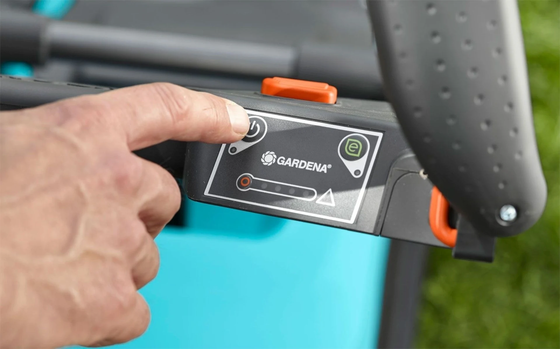 Gardena PowerMax Li-40/37 Akku-Rasenmäher inkl. Ak