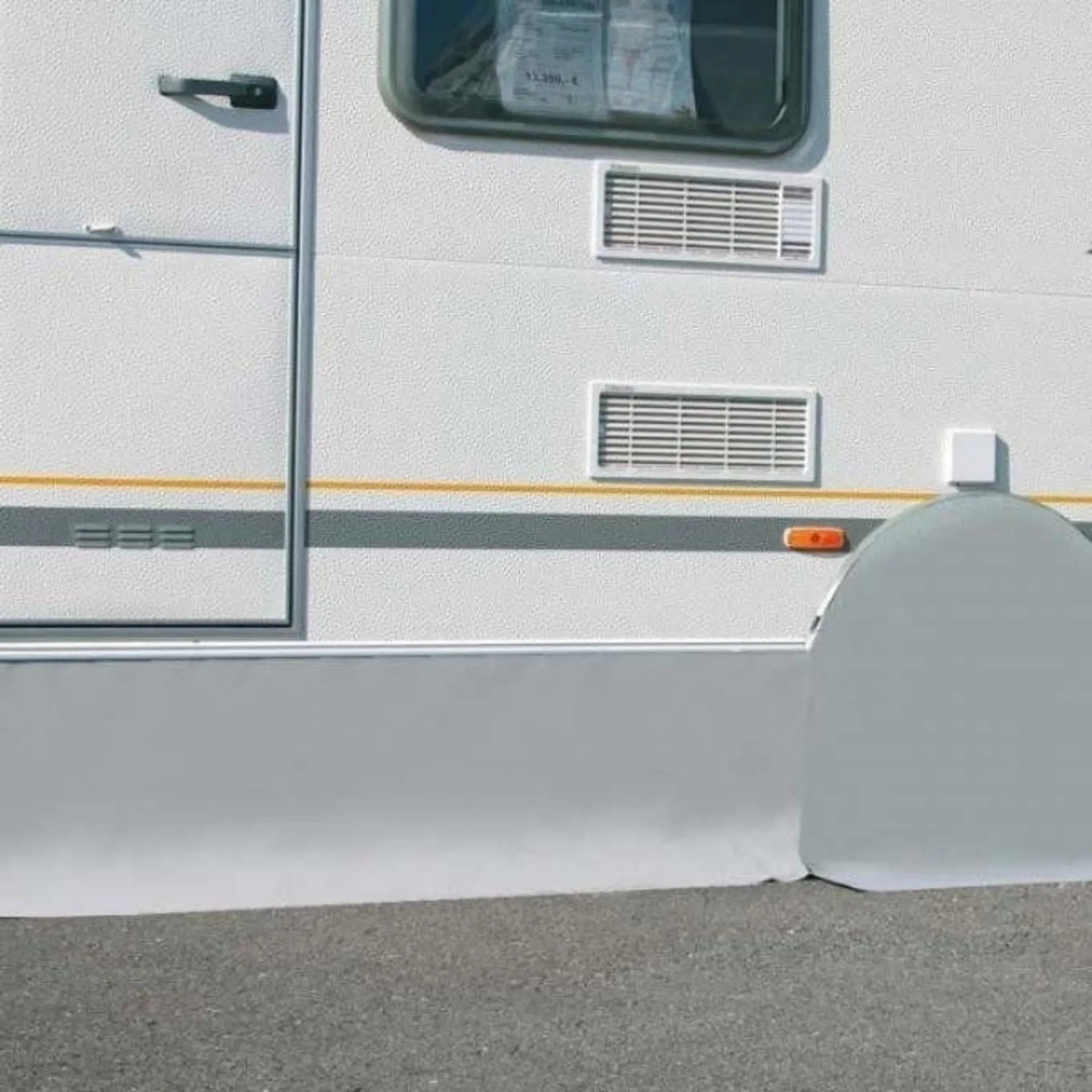 Berger Wohnmobil- und Wohnwagenschürze konfektioniert
