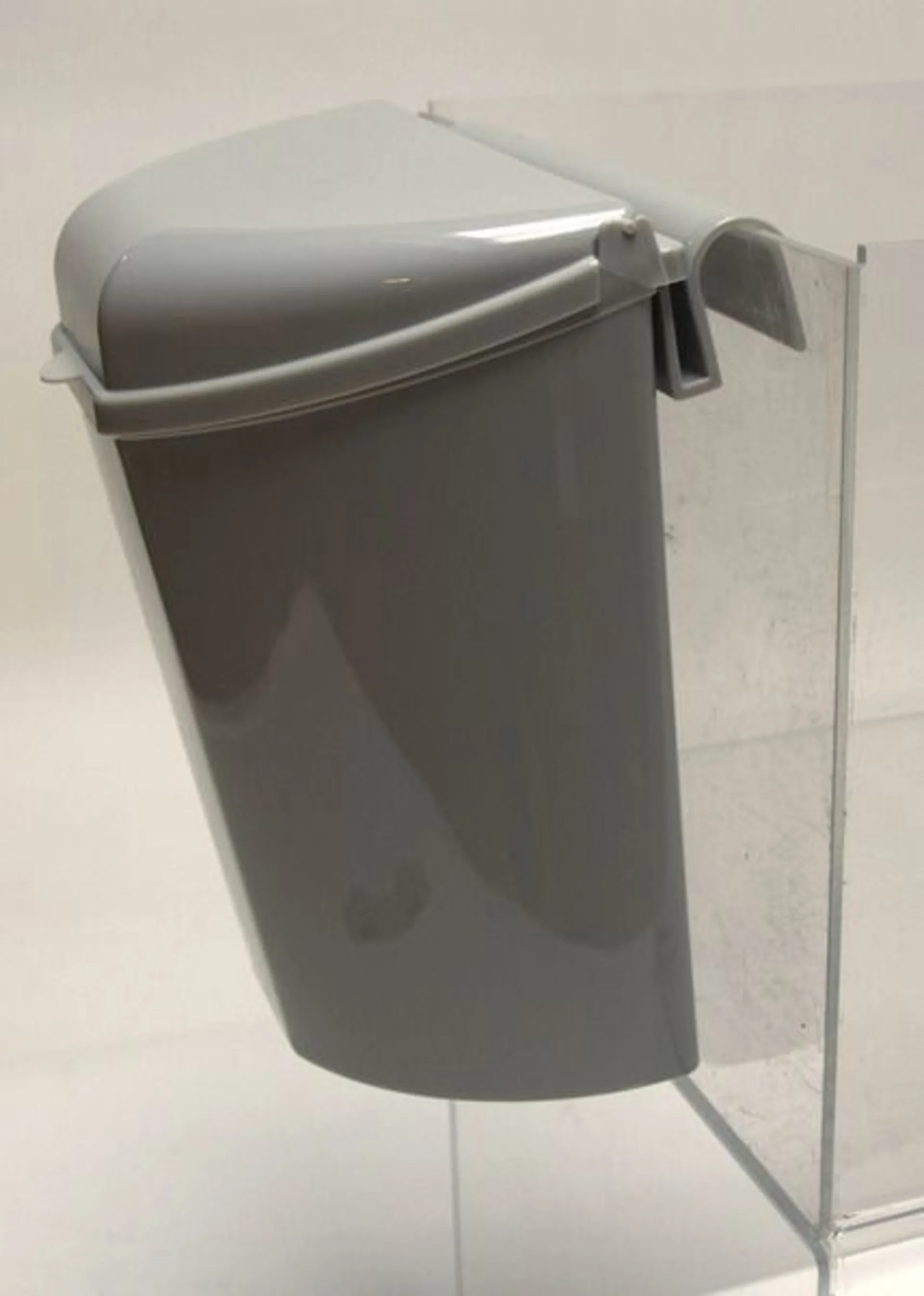 Poubelle de montage en gris (27x29x17cm)