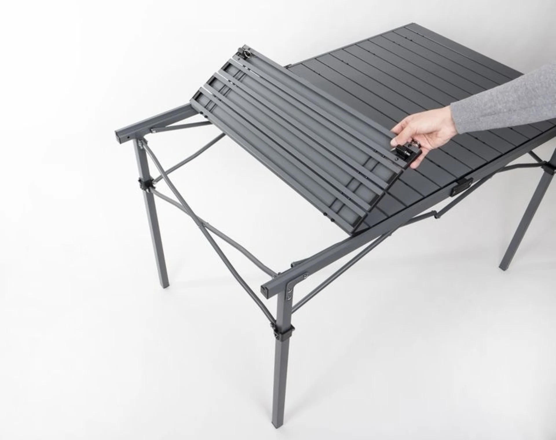 Table de camping RAUMA II - Table à roulettes stable en aluminium au look élégant