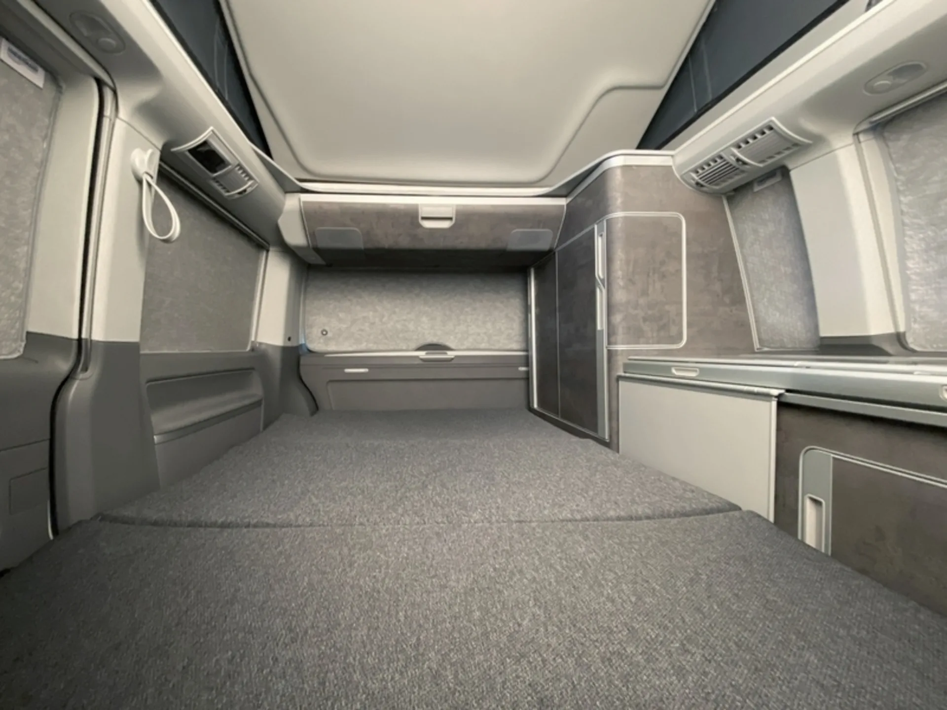Hindermann Travel Innenisoliermatten Set VW T5 / T6 Fahrerhaus 3-tlg.