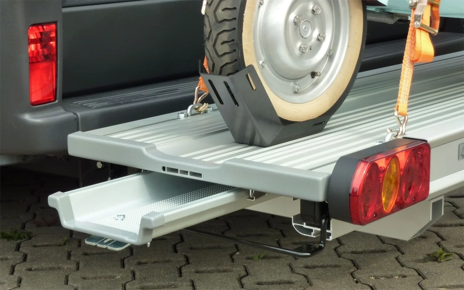 Linnepe SlidePort Lastenträger für Fiat Ducato ab 07/2006 kurzer Überhang 1000 mm
