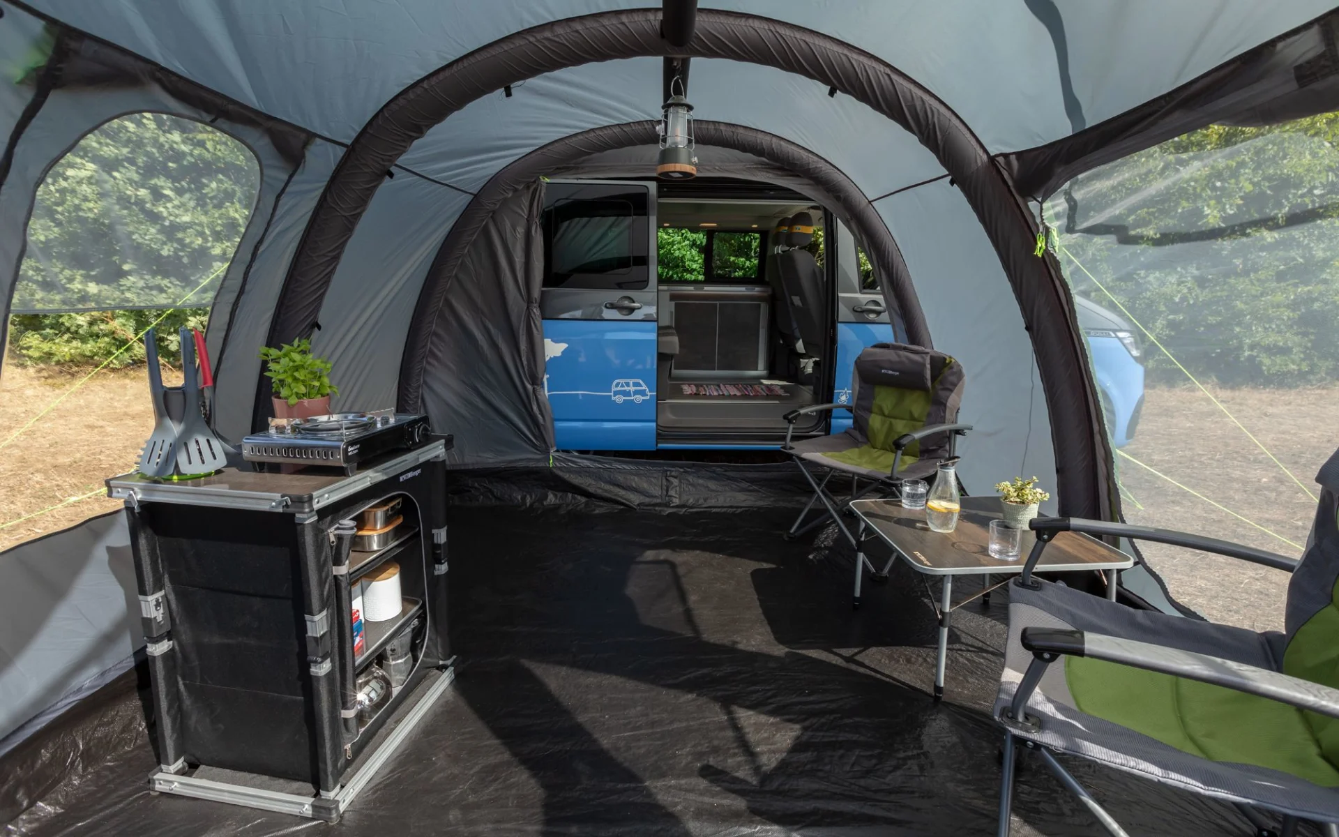 Berger Touring Air Luftvorzelt für Campingbus mit aufblasbarem Gestänge