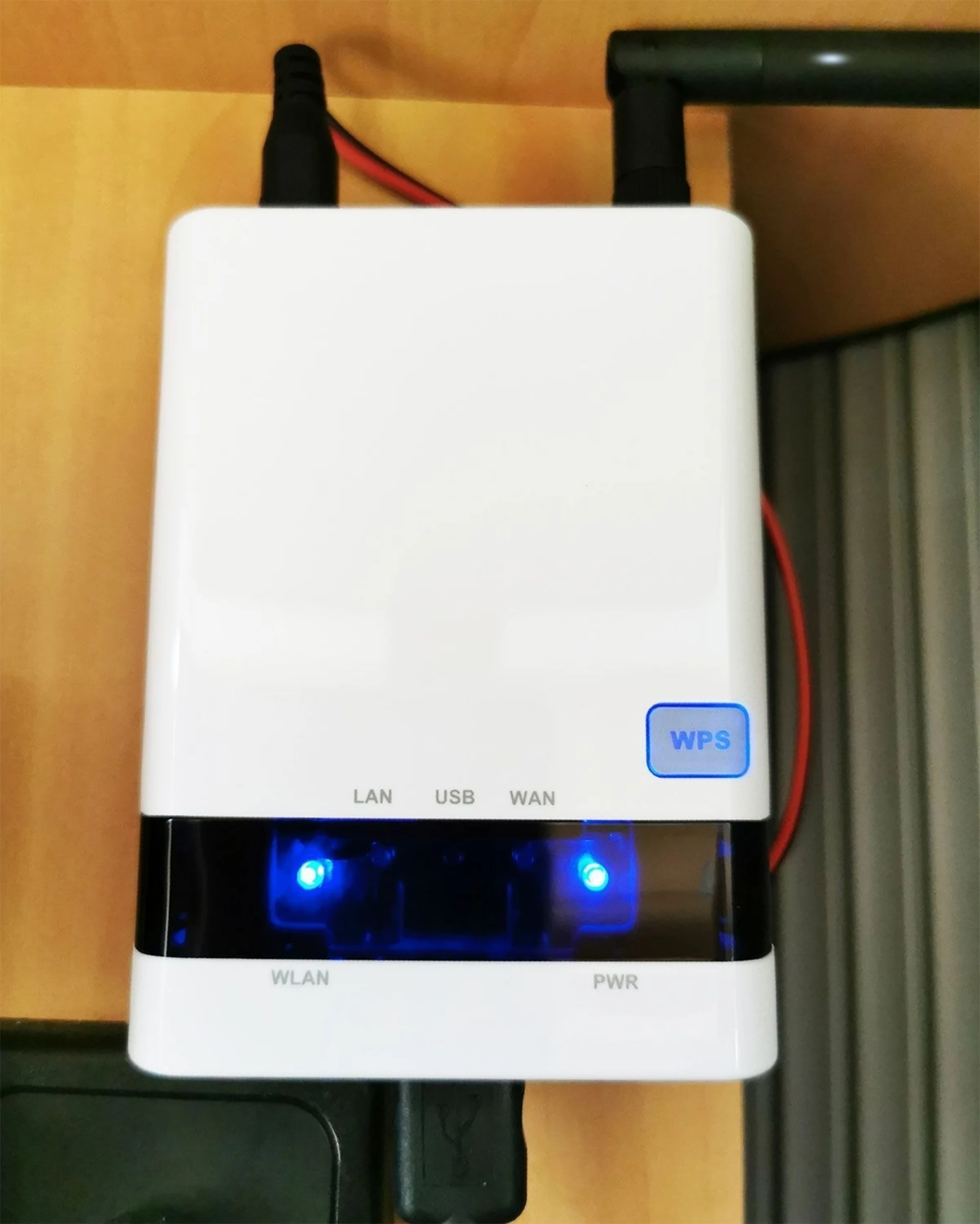 Falcon RangeMaster RM-WKR WLAN-Antenne Booster Verstärker mit Router