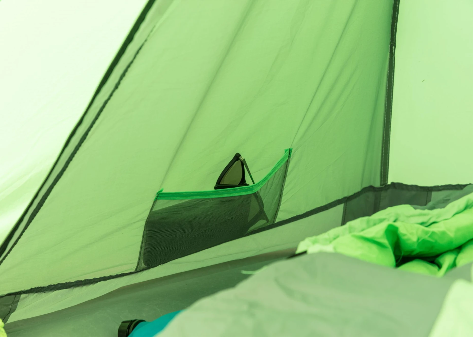 Mountain Guide Nola II Alu Trekkingzelt hellgrün für 2 Personen