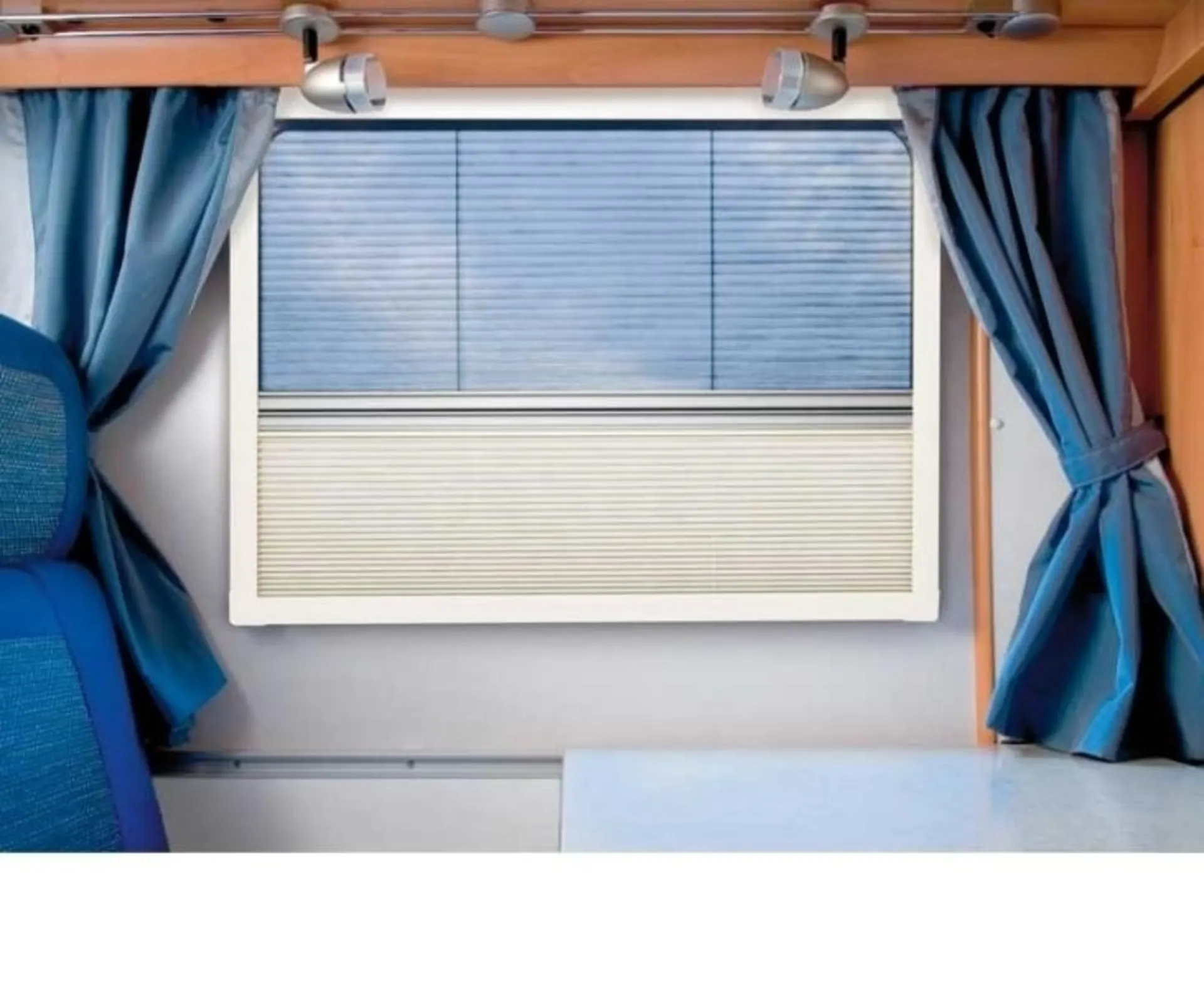 REMIbase store combiné avec moustiquaire et protection solaire, 600x550, blanc crème REMIbase store combiné avec moustiquaire et protection solaire, 600x550, blanc crème