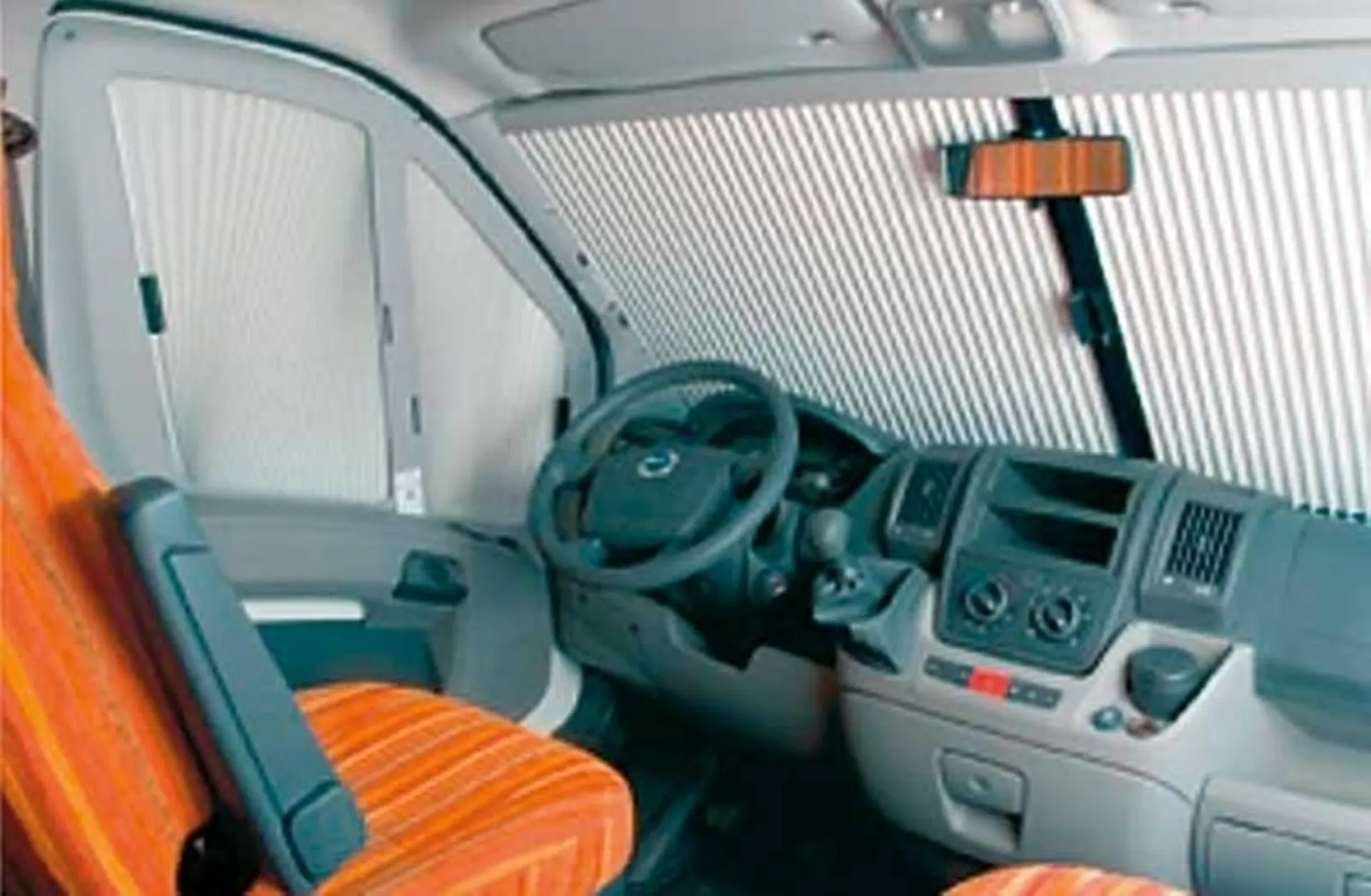 Remis Fahrerhausverdunkelung REMIfront IV Frontscheibe (Links- und Rechtslenker / ohne Sensoren) für Fiat Ducato (Modell X250) 2006 - 2011