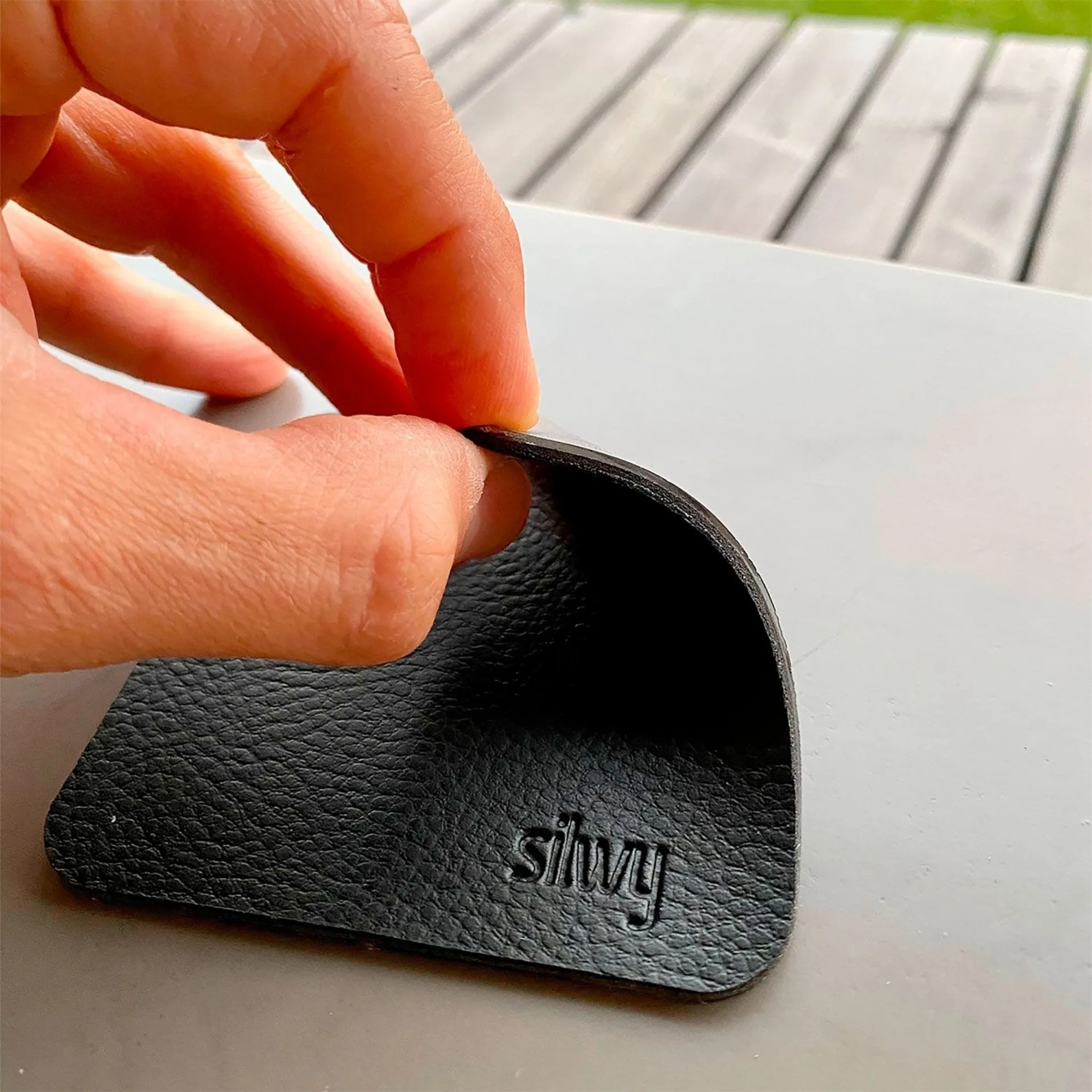 Silwy Wein-Magnet-Kristallgläser mit Untersetzer 2er-Set 250 ml