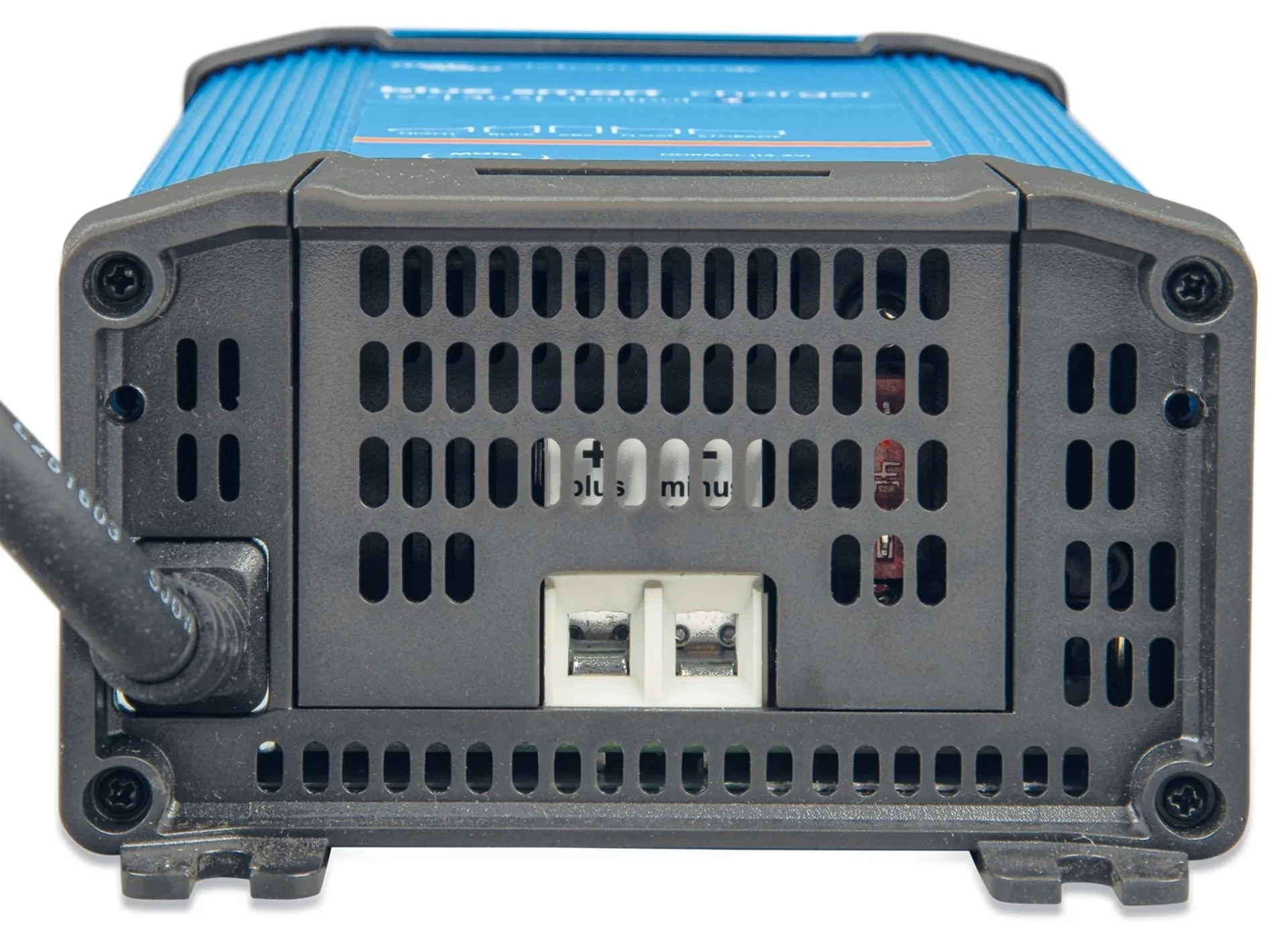 Victron - Batterieladegerät 12 V 15 A, IP22 235 x 108 x 65 mm, mit Bluetooth