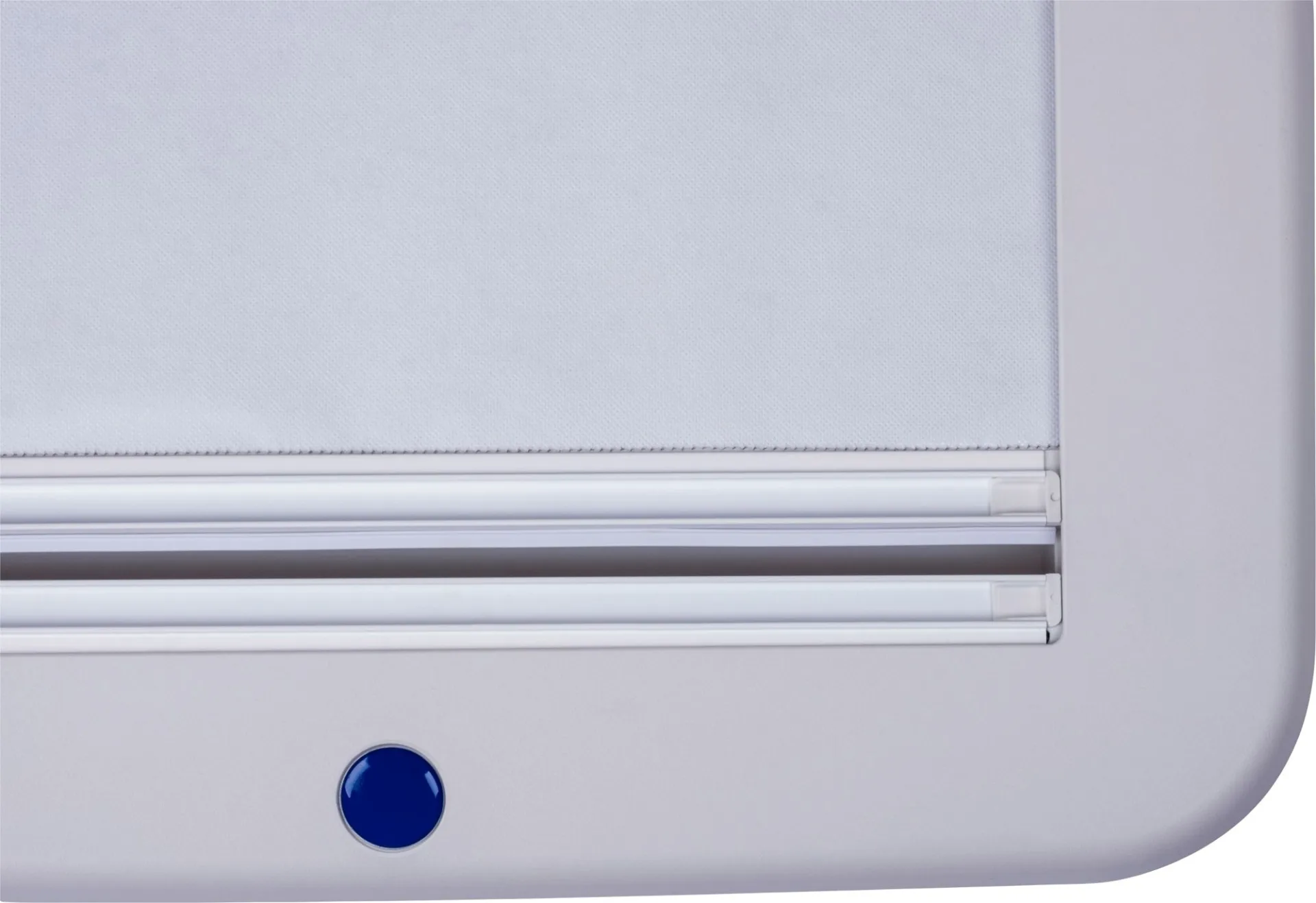 roofSTAR 4 fenêtres de toit 40x40 12V avec aération forcée et éclairage