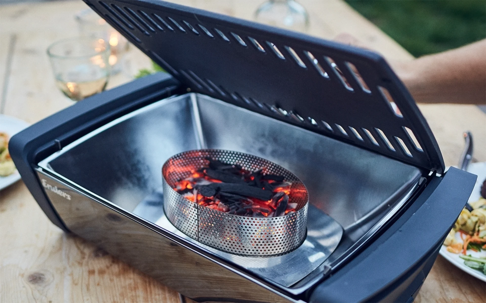 Barbecue de table au charbon de bois Enders Aurora