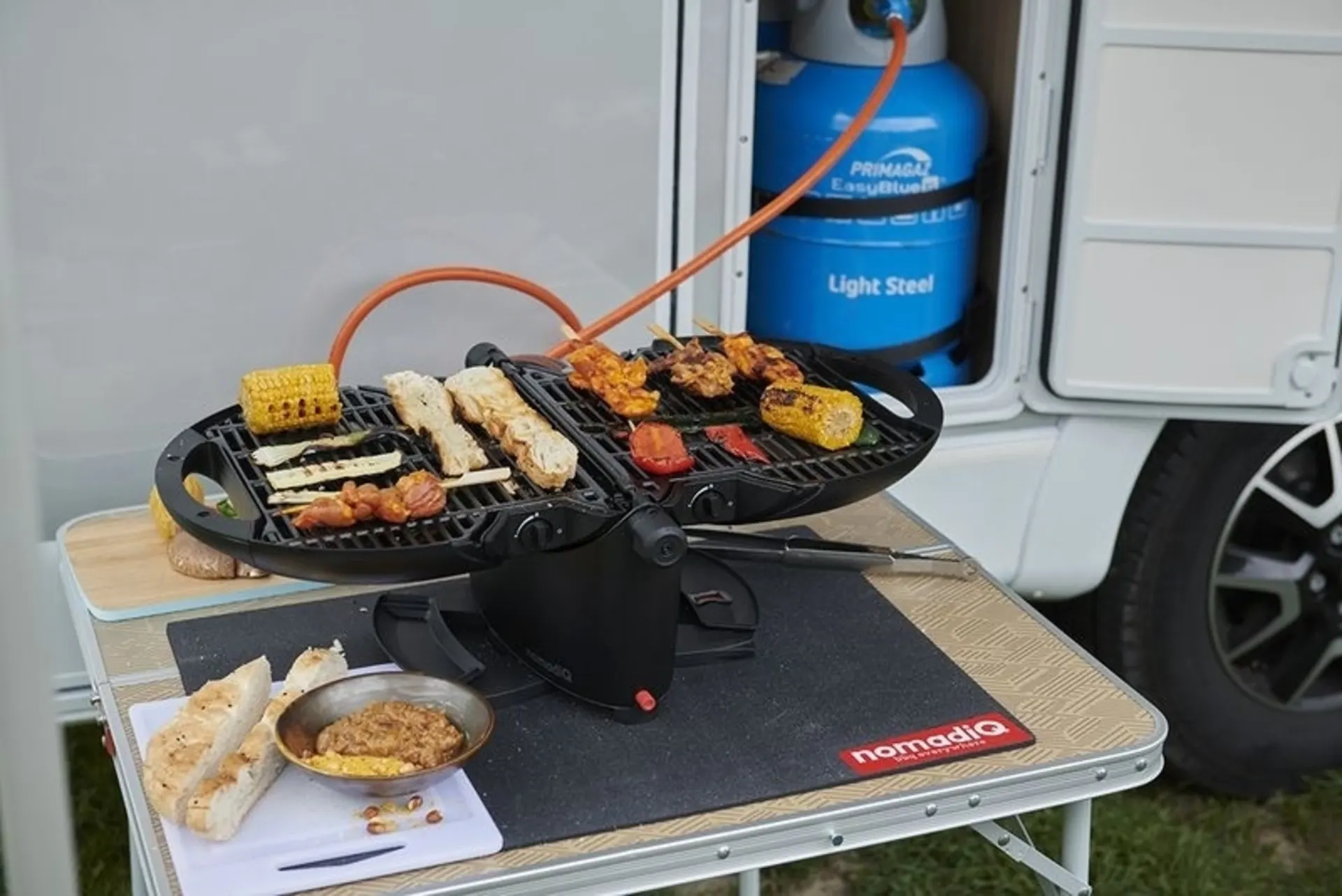 Tapis de cuisson en caoutchouc pour le barbecue à gaz NomadiQ BBQ 914010