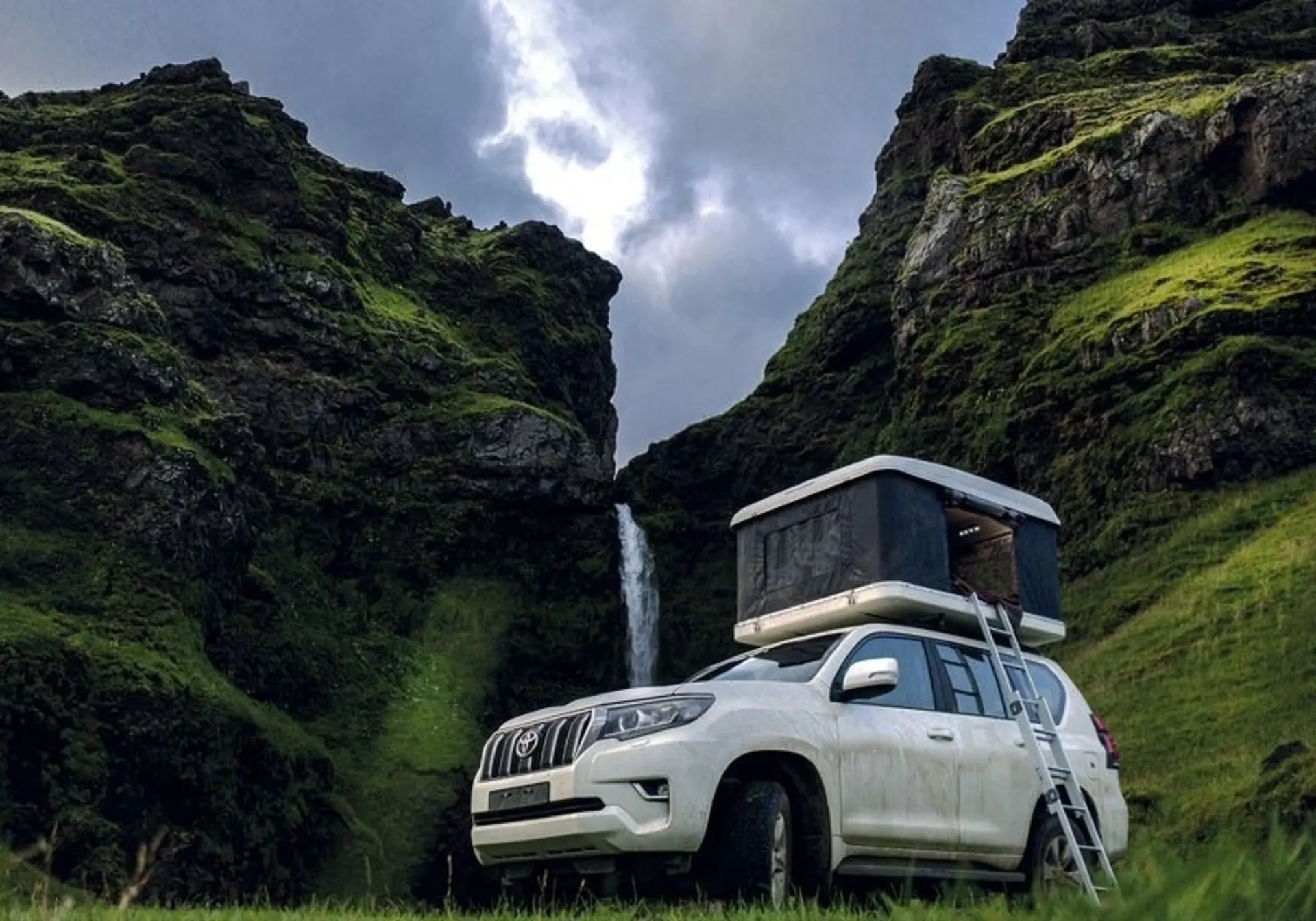 TOPCAMP DOUBLE-UP Tente à coque dure à toit relevable parallèle pour les voitures, les bus et les vans