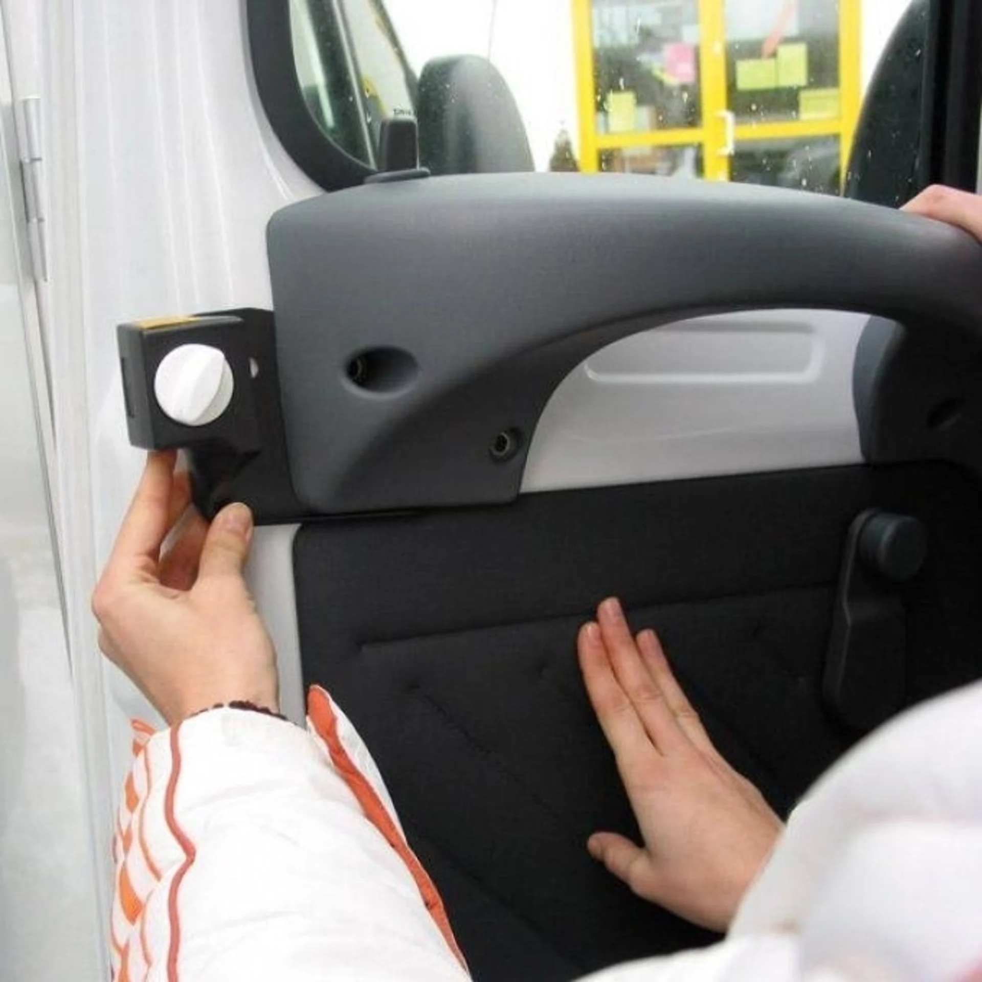 HEOsafe Riegelschloss für Fahrerhaustüren (Fiat Ducato 244, Peugeot Boxer, Citroën Jumper 2002 - 2006)
