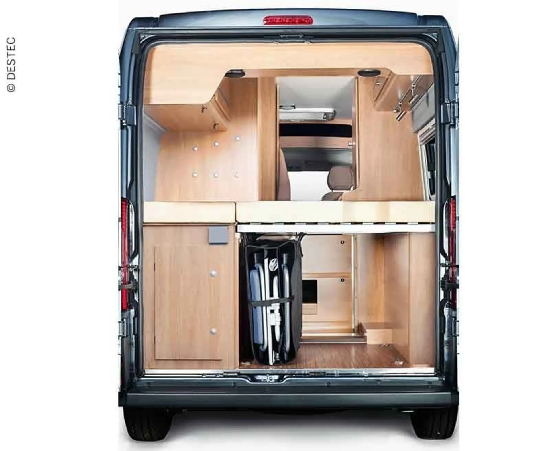 Le coffre à poussière sous le lit - une aide au rangement pour le camping-car