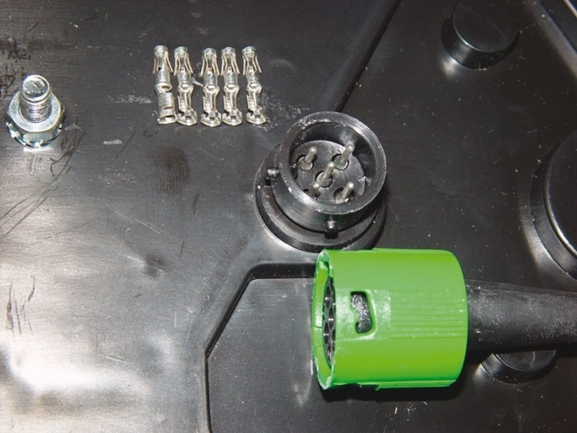 AJBA - Anhängerschlussleuchte rechts 12V 235x135x52mm AJBA-Stecker grün