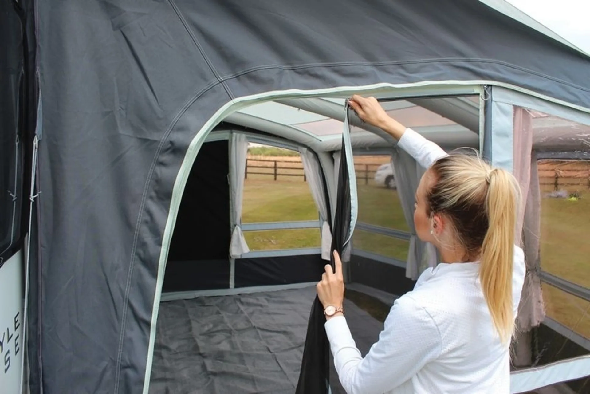 Auvent de caravane Premium Esprit 420 Pro RVS avec système Vario de Outdoor Revolution