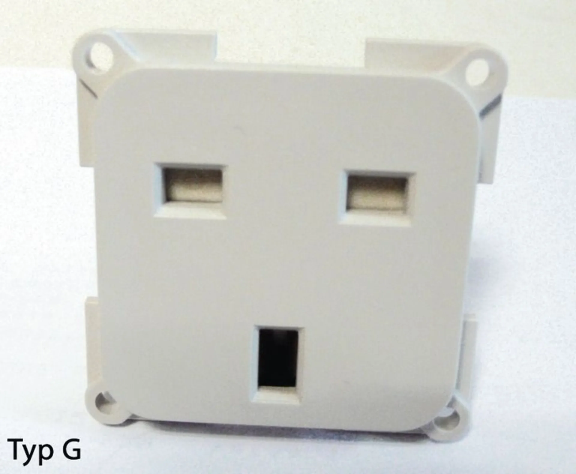 Einbausteckdose 230V