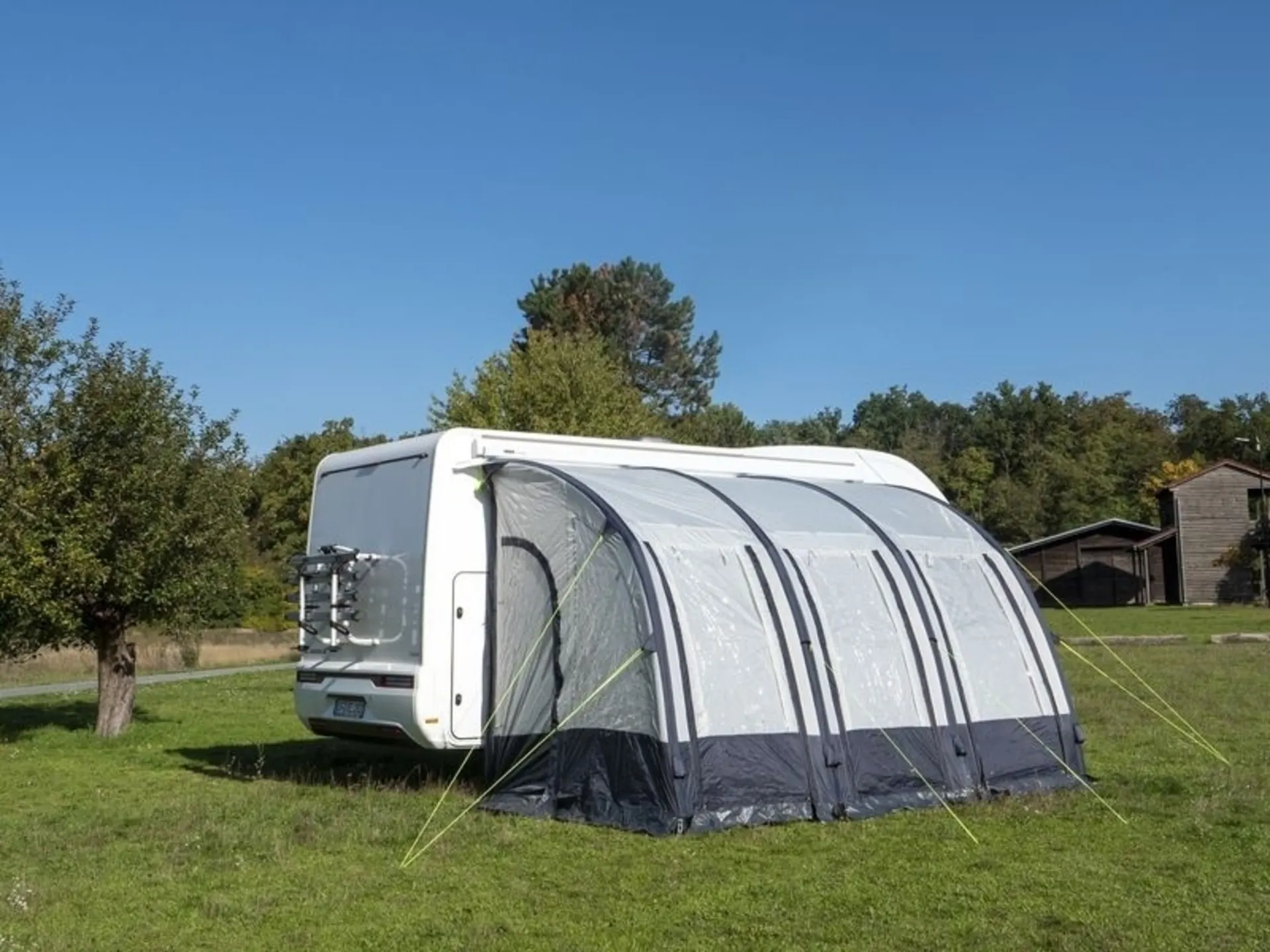 Schnellaufbau-Luftzelt CASA AIR II für Reisemobile mit Anbauhöhe von 260-280 cm
