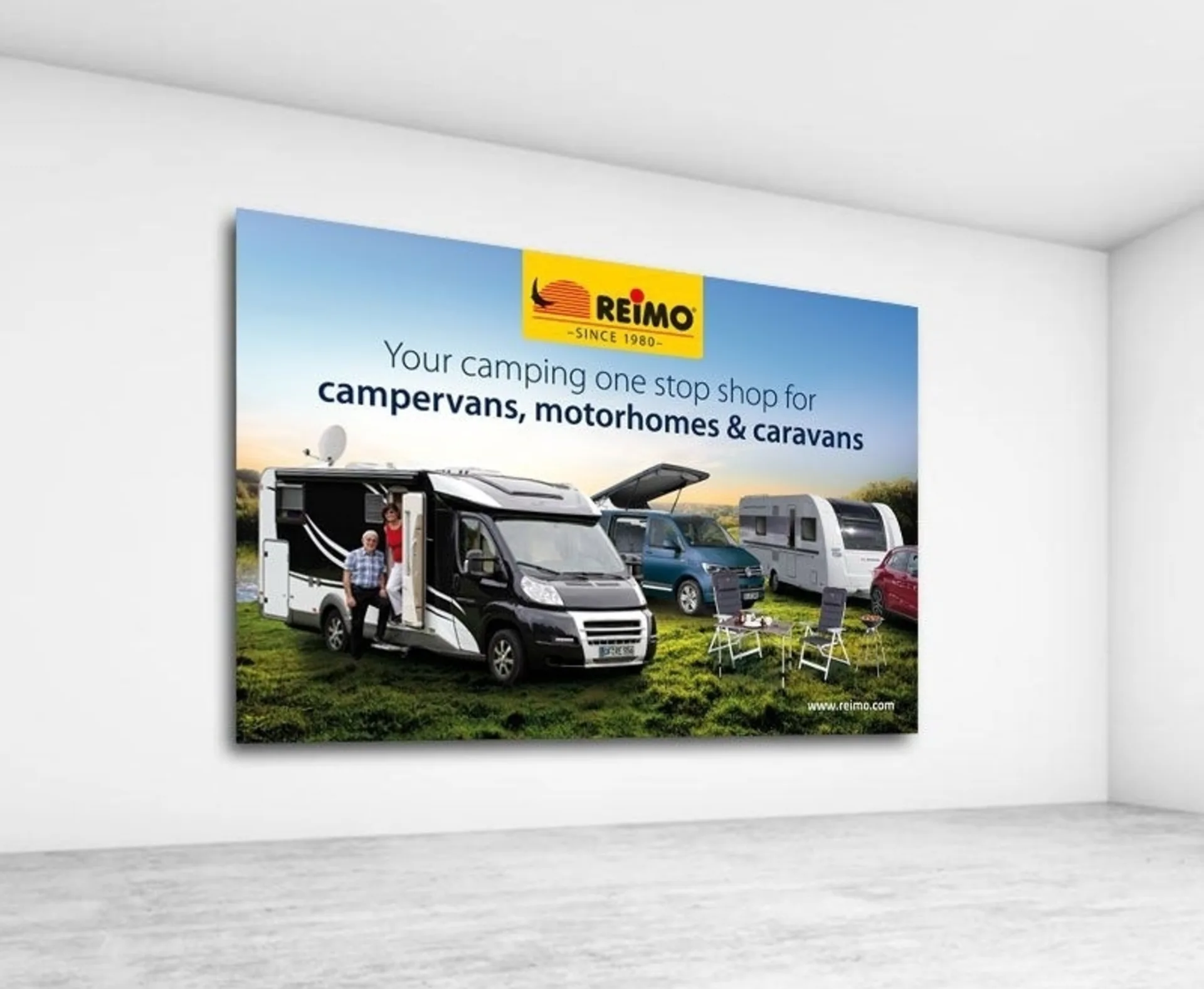 Reimo Indoor-Banner aus Mesh-Gewebe, Grösse 3000x2000mm, alle 50cm geöst