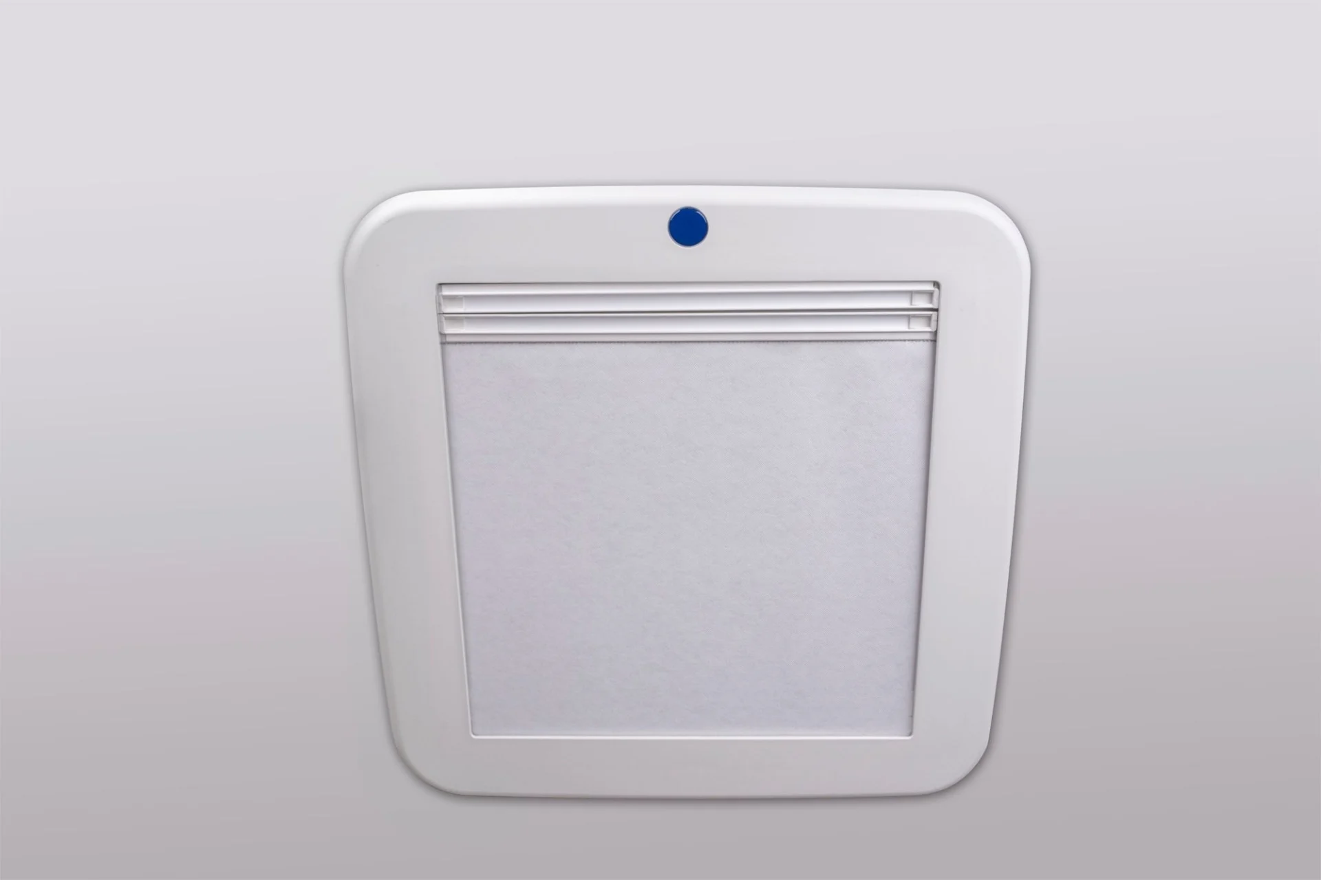 roofSTAR 4 fenêtres de toit 40x40 12V avec aération forcée et éclairage