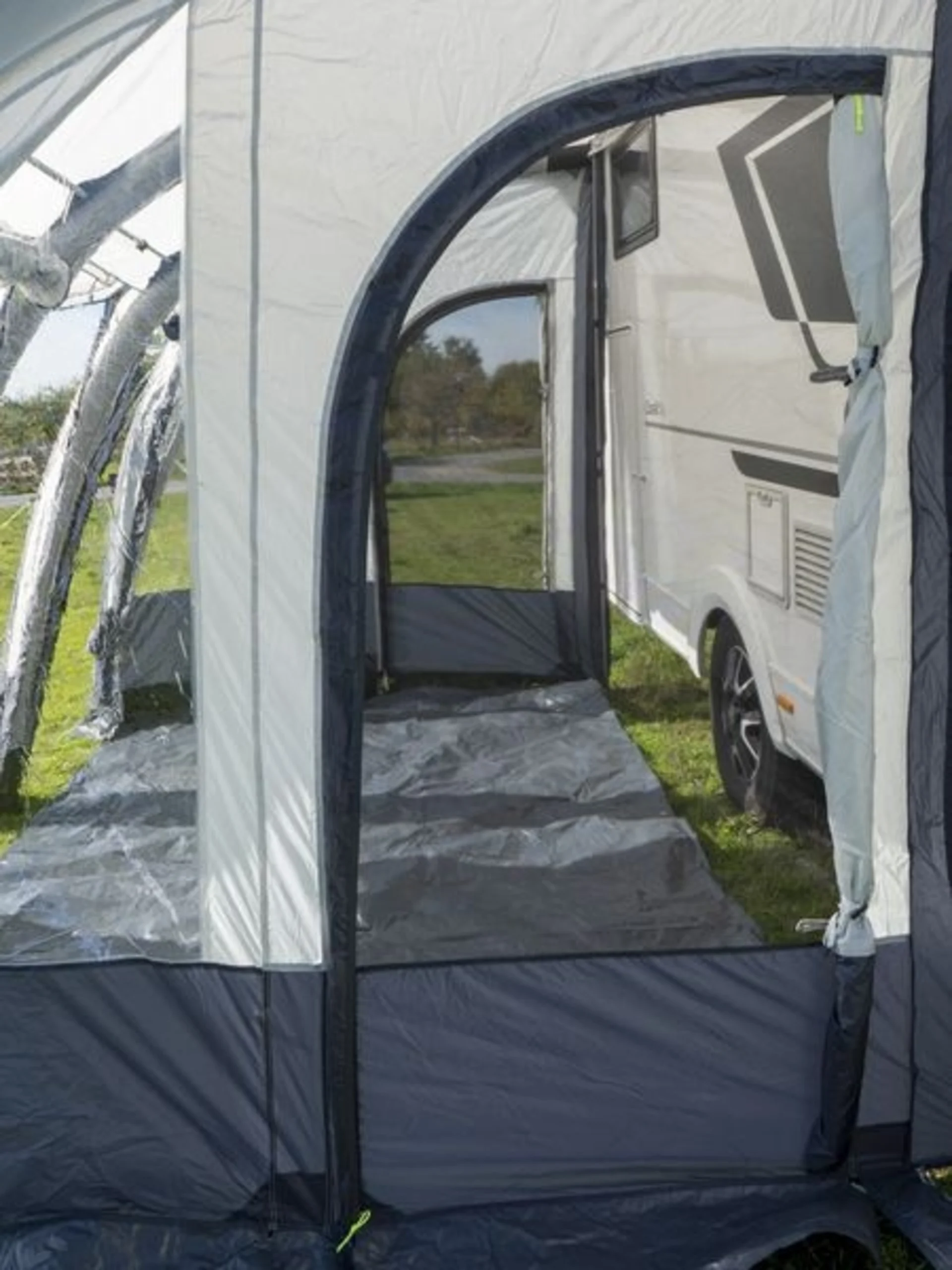 Schnellaufbau-Luftzelt CASA AIR II für Reisemobile mit Anbauhöhe von 260-280 cm