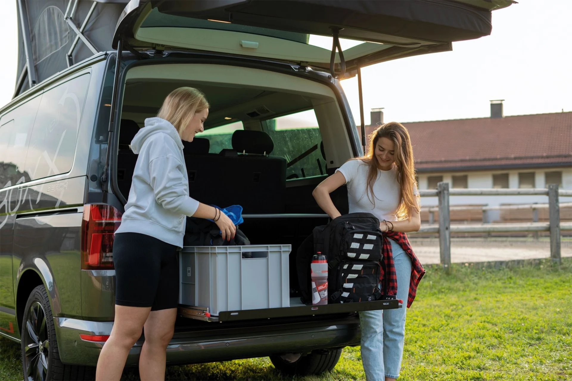 BusBoxx heckBOXX flex VW T5 / T6 / T6.1 Multivan / Beach Heckauszugs-Modul Auszugstiefe 650 mm