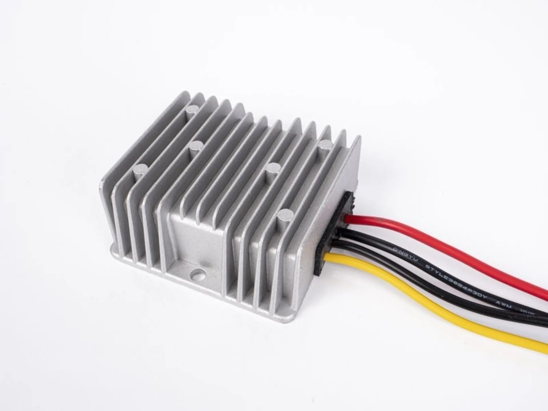 Carbest Spannungswandler von 12V auf 24V
